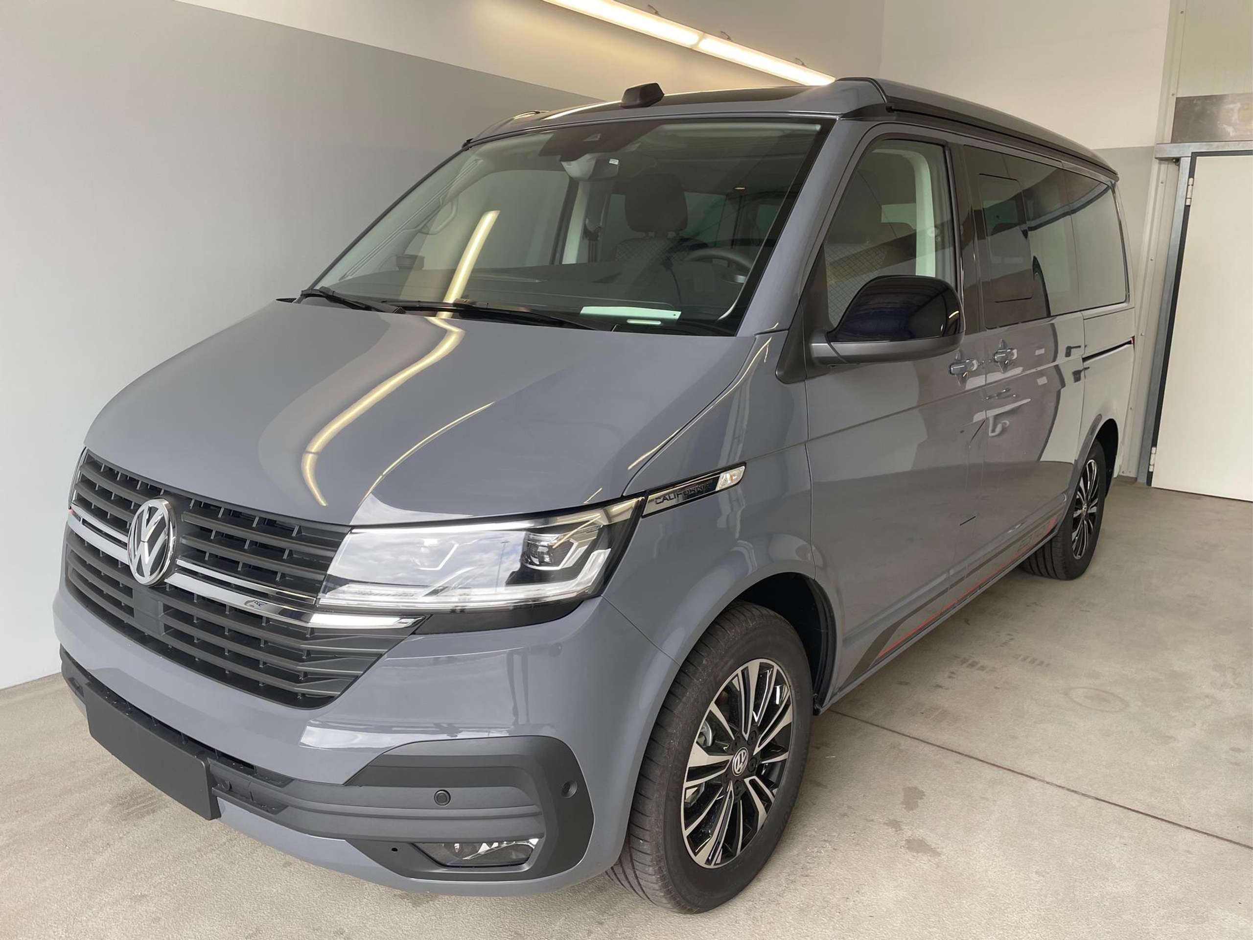 Volkswagen T6.1 California 2024