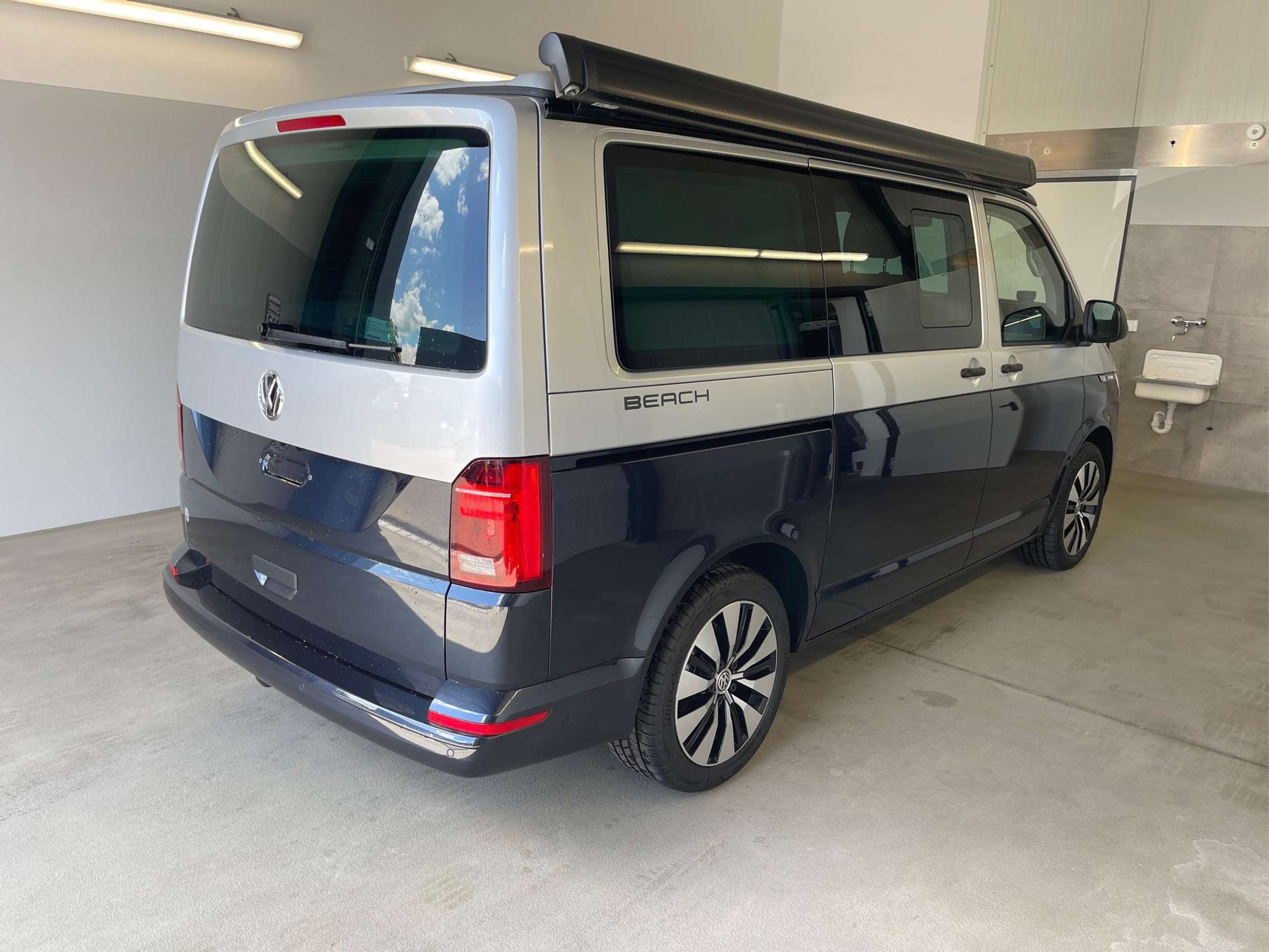 Volkswagen - T6.1 California