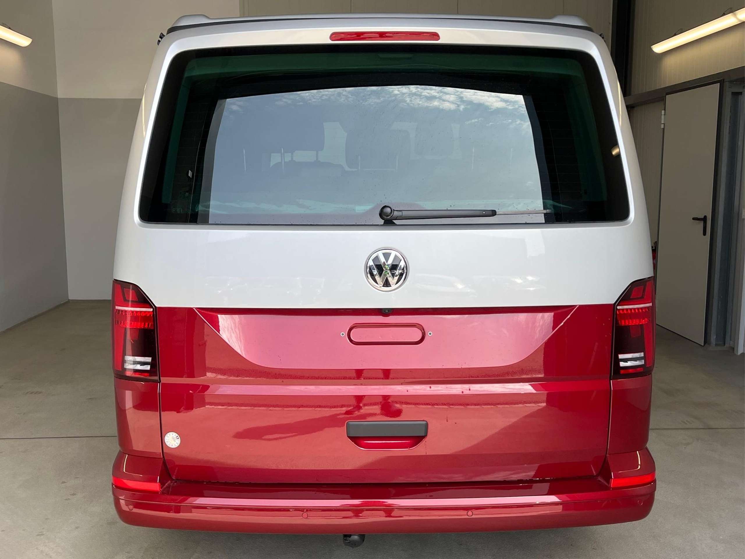 Volkswagen - T6.1 California