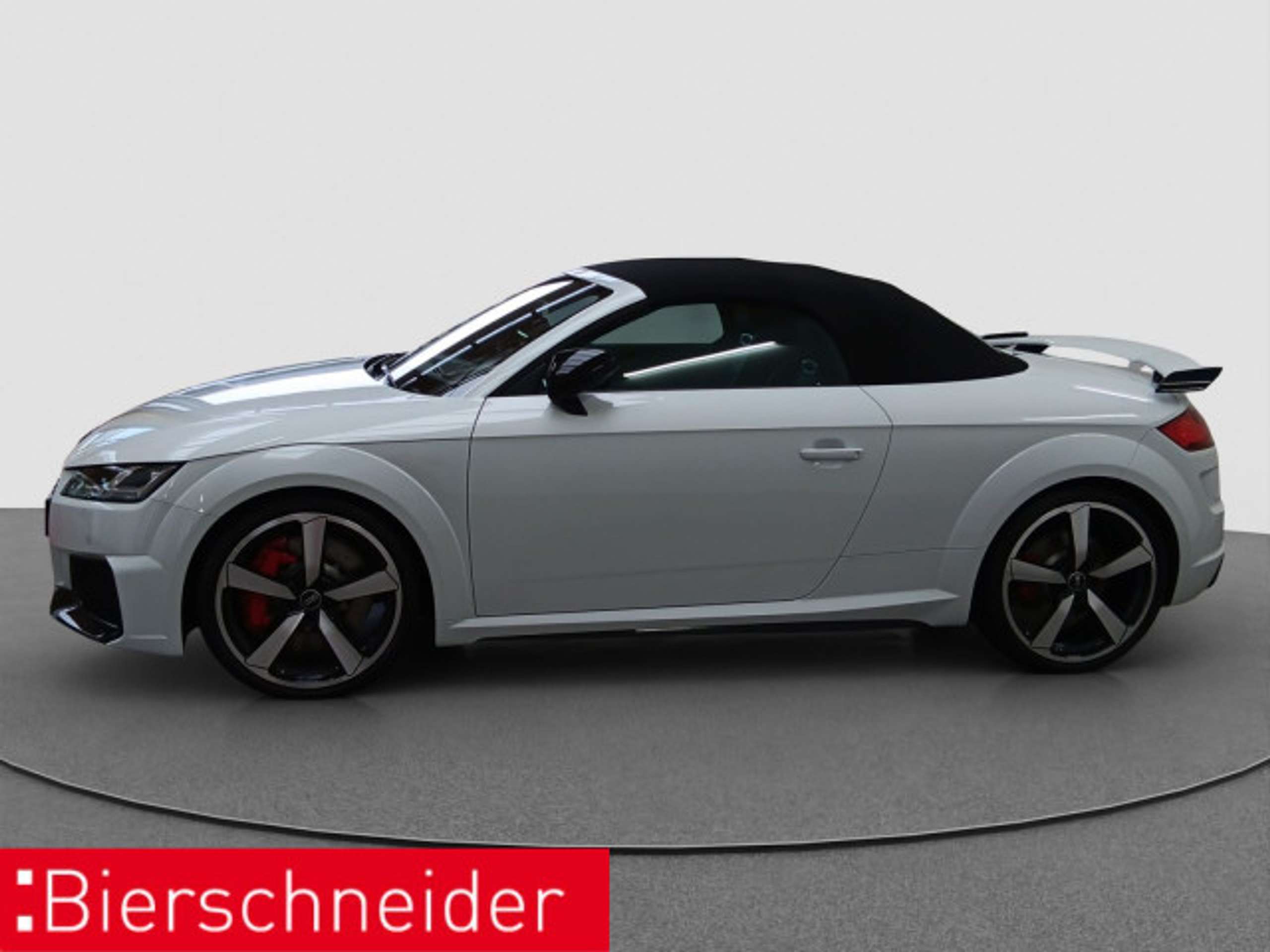 Audi - TT RS