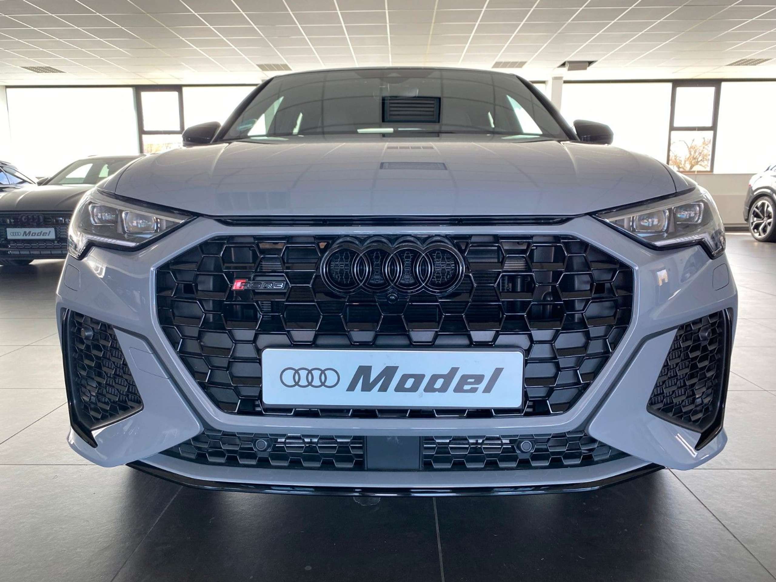 Audi - RS Q3