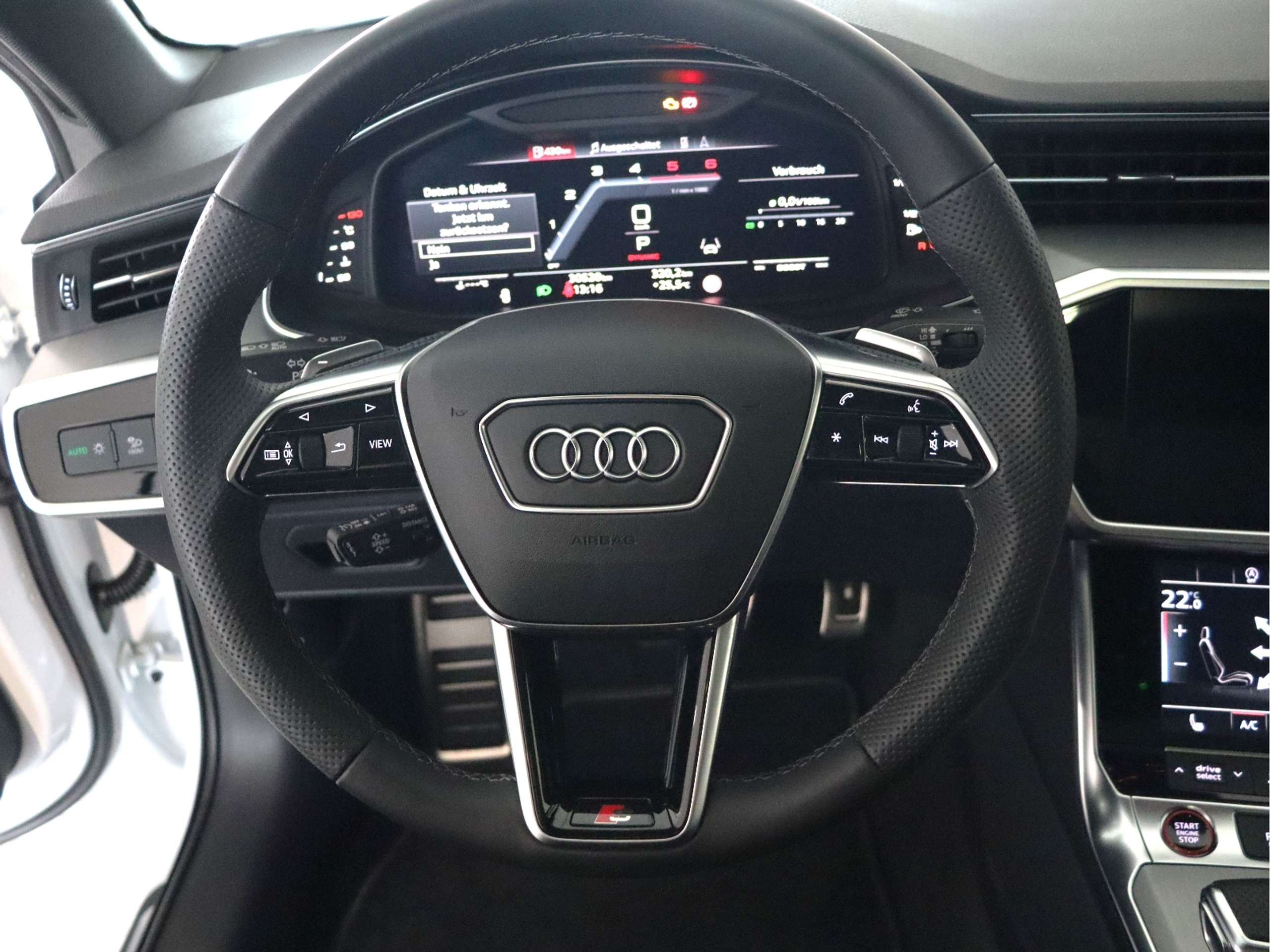 Audi - S6