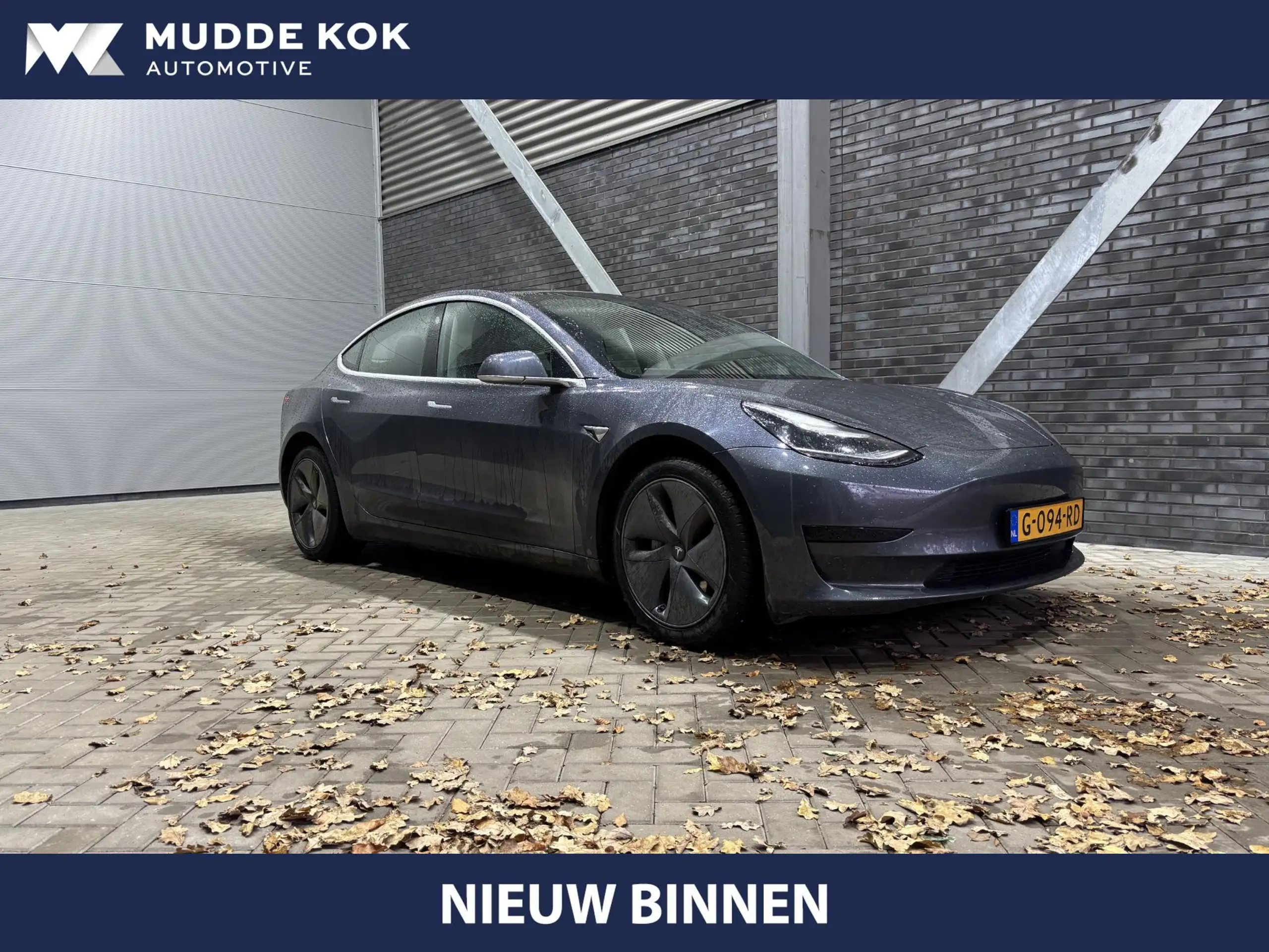 Tesla - Model 3