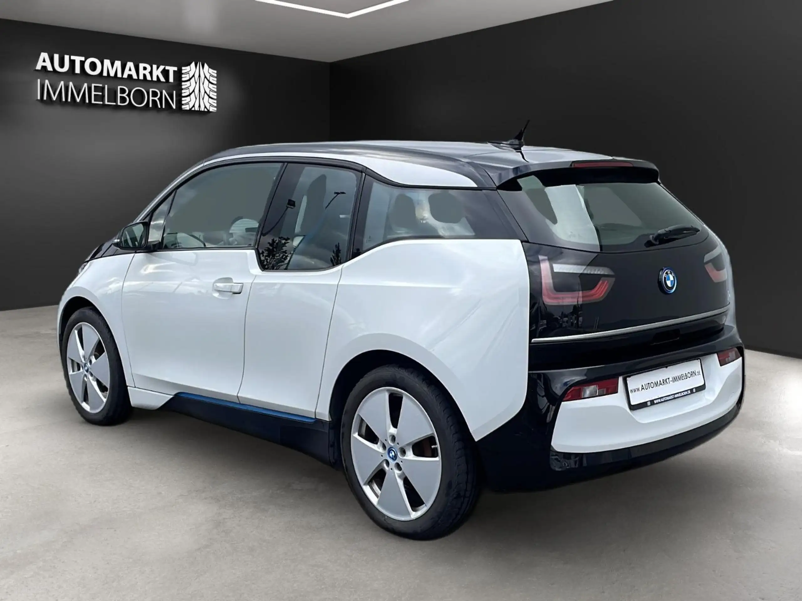 BMW - i3