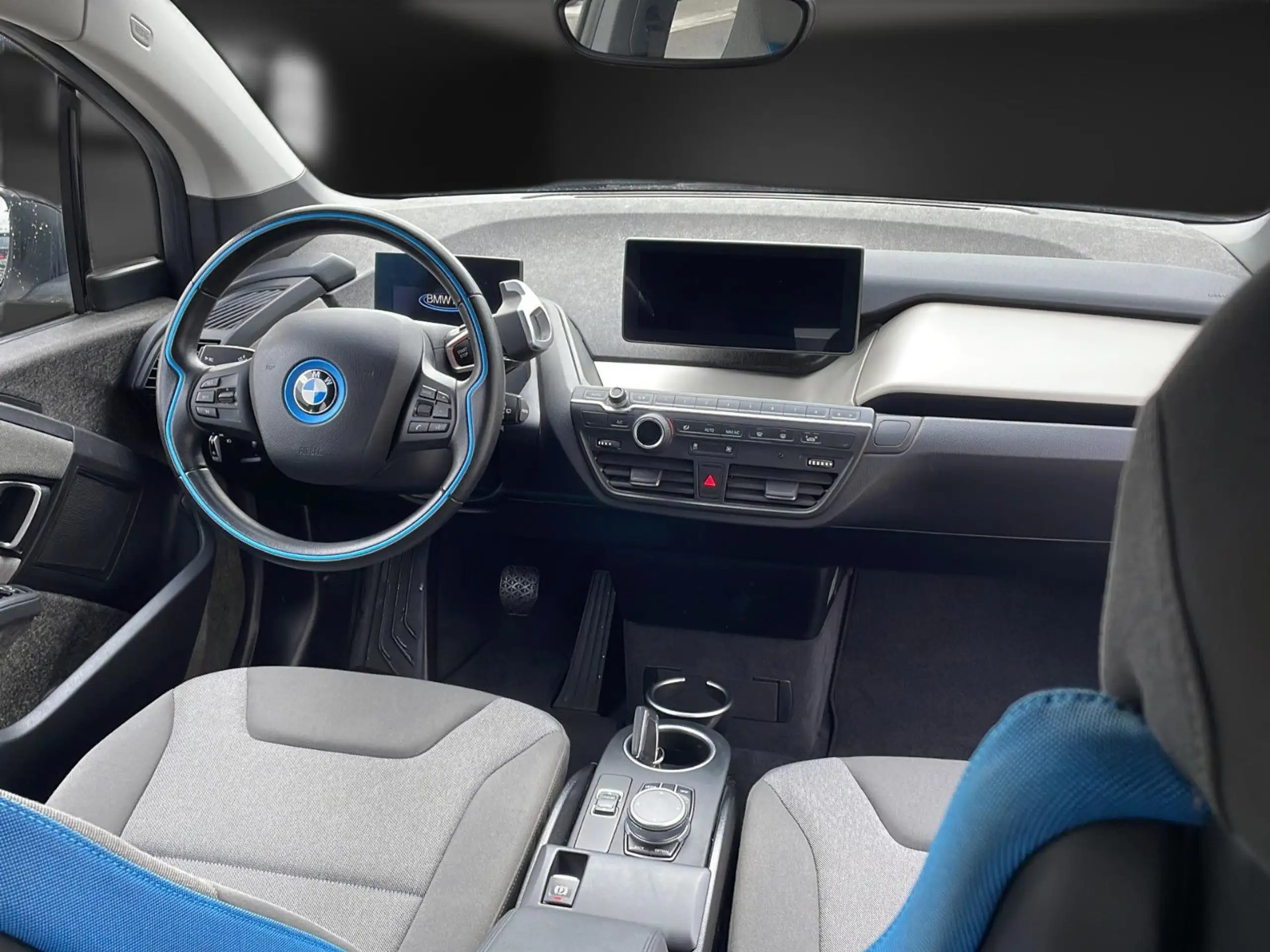 BMW - i3