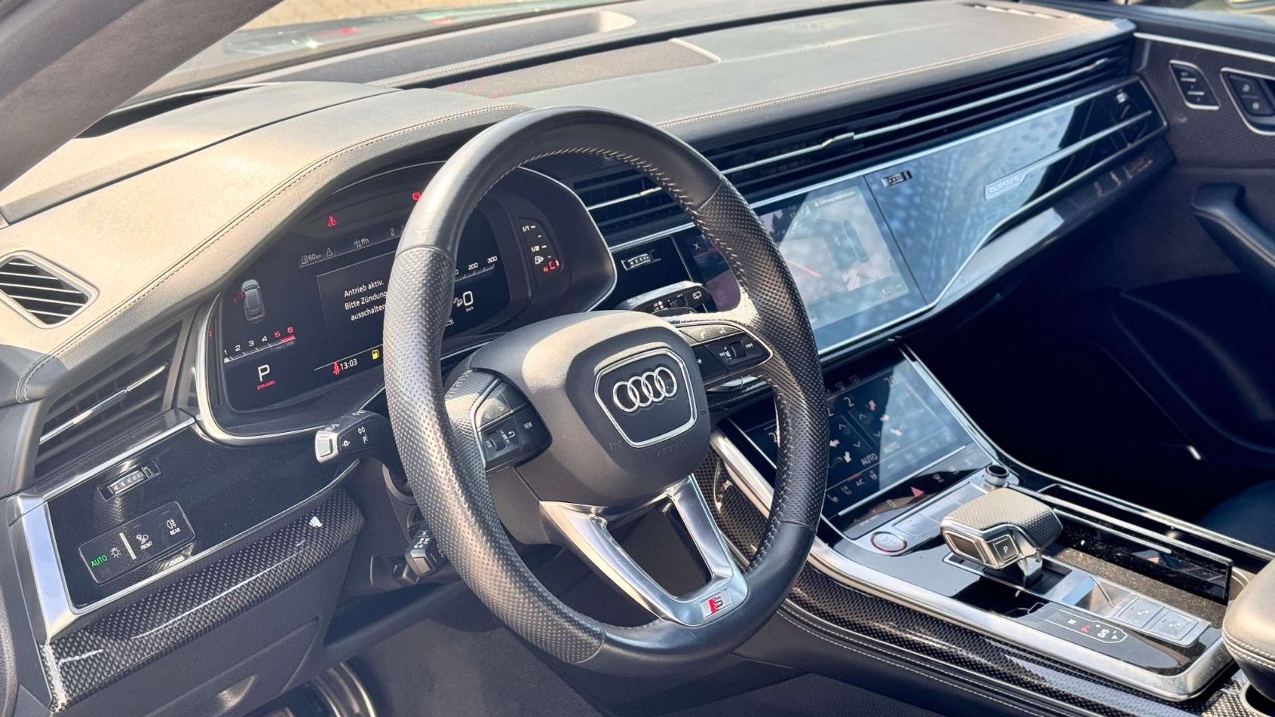 Audi - SQ8