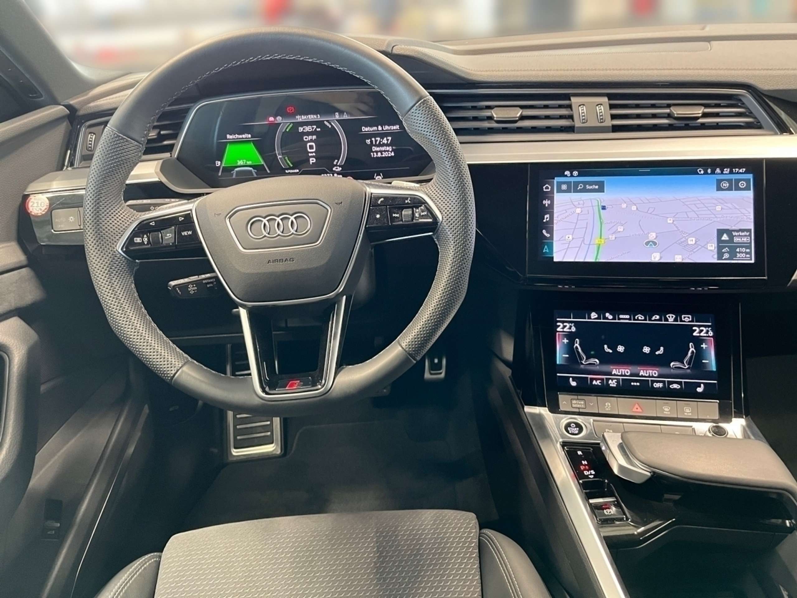 Audi - Q8 e-tron