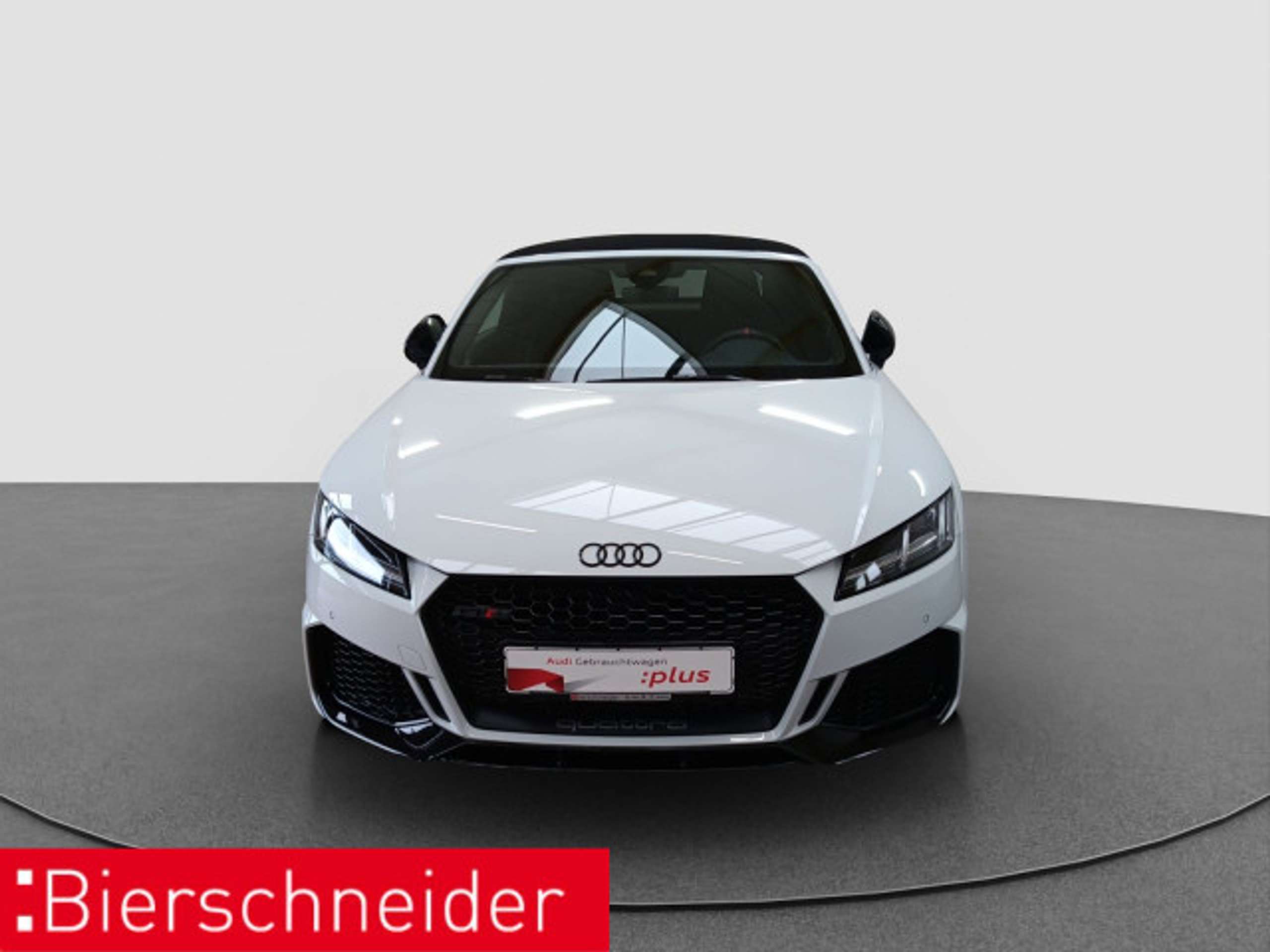 Audi - TT RS