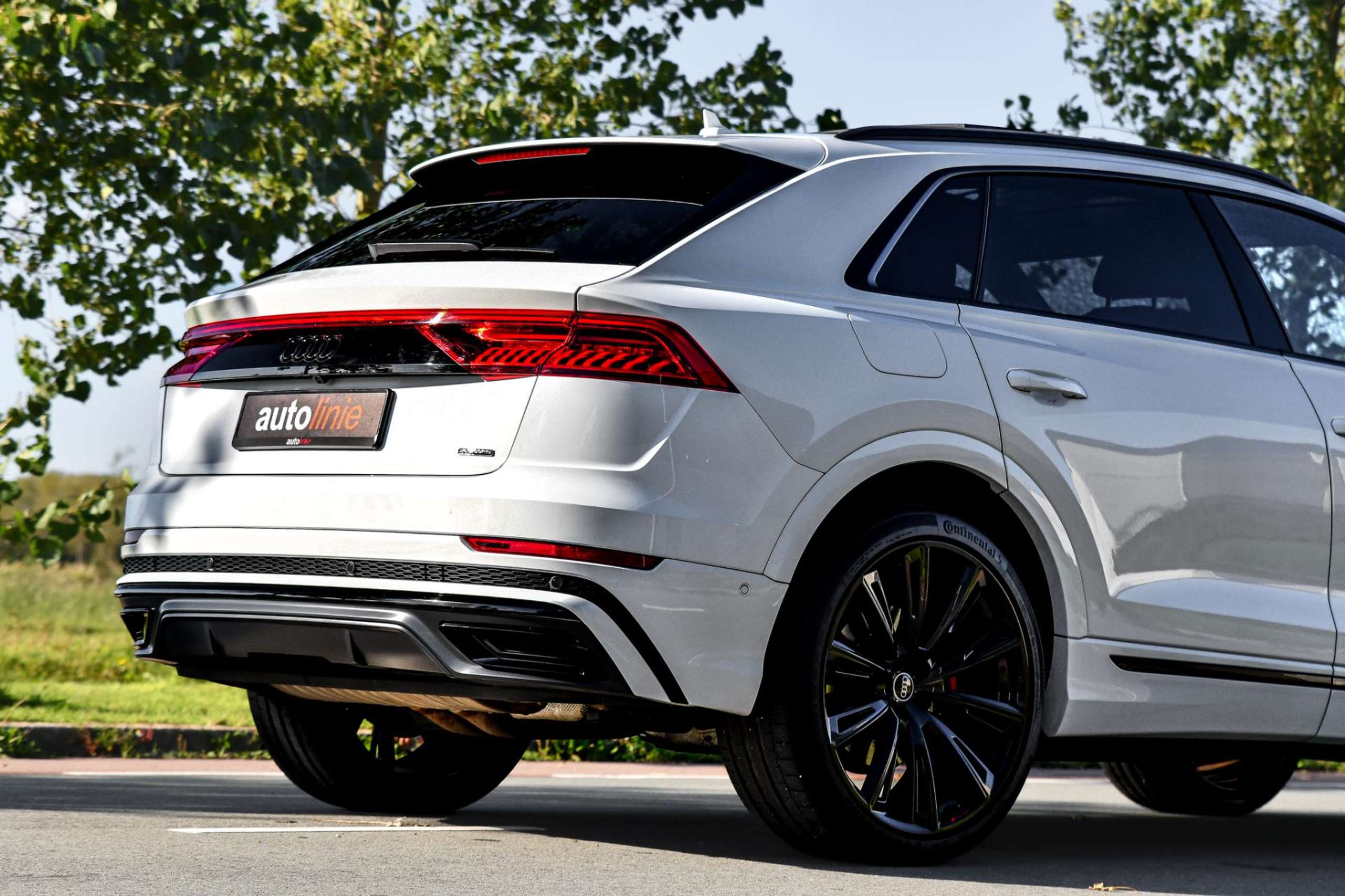 Audi - Q8