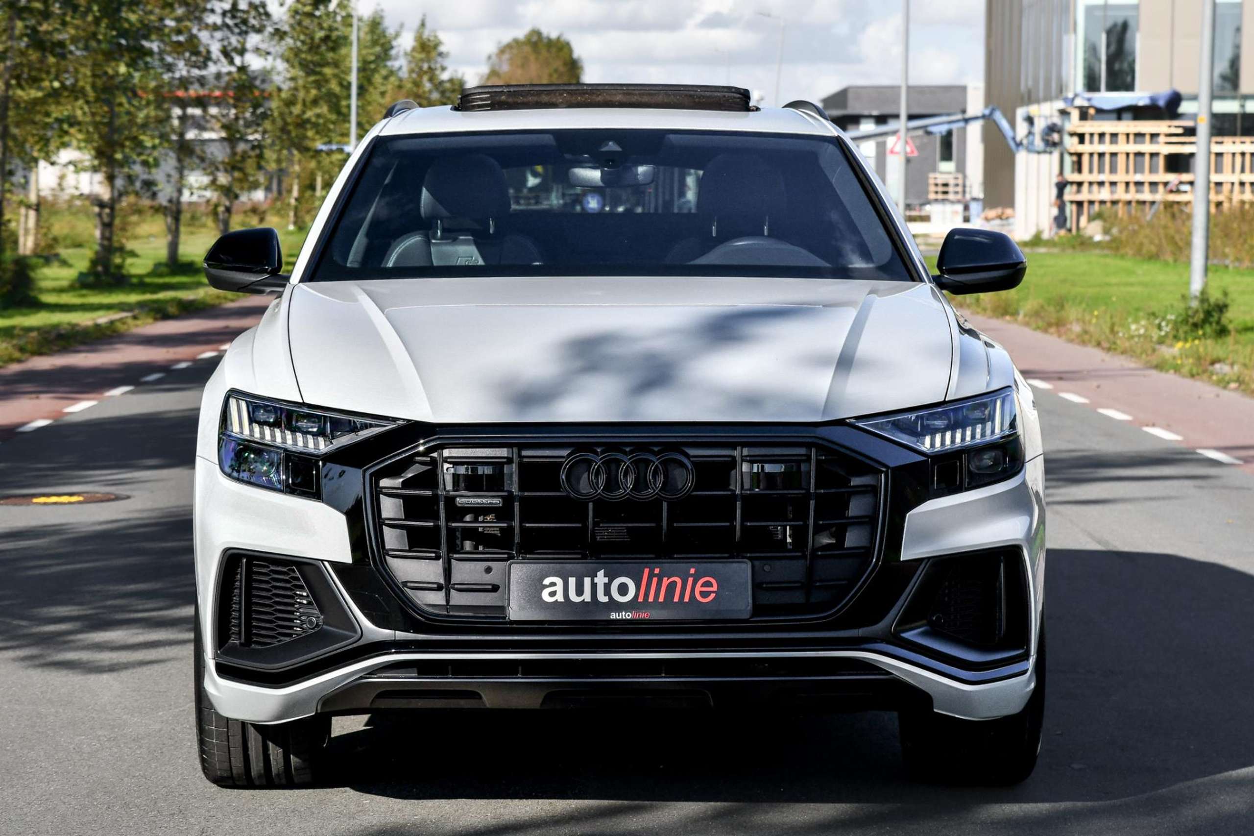 Audi - Q8