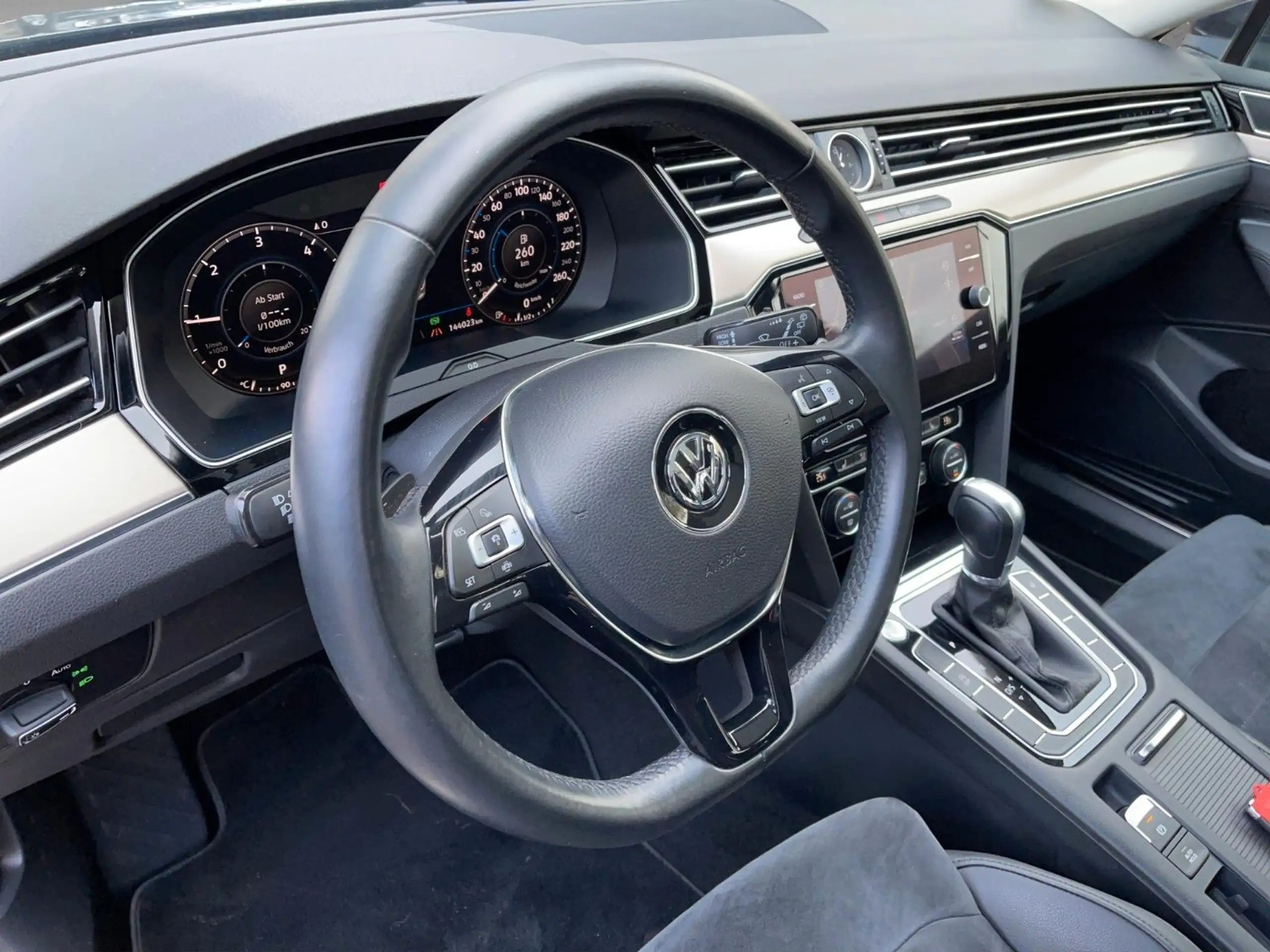 Volkswagen - Passat Variant