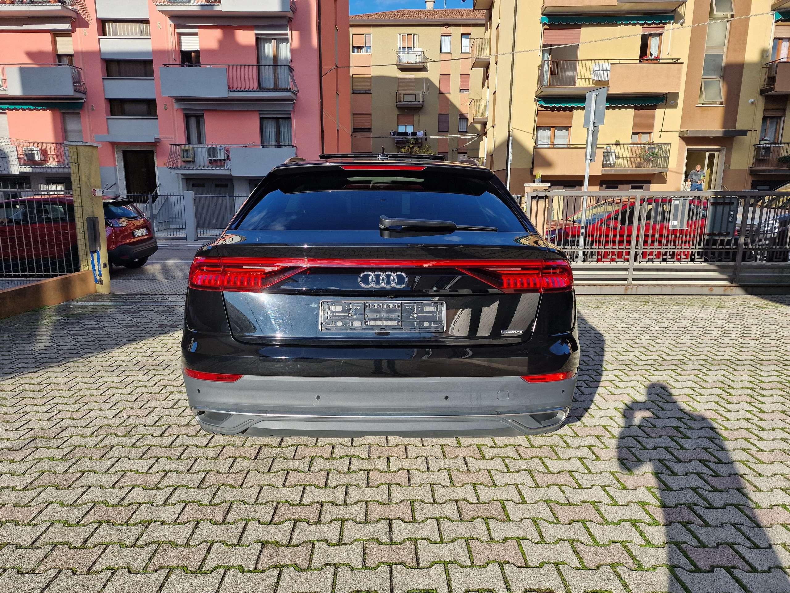 Audi - Q8