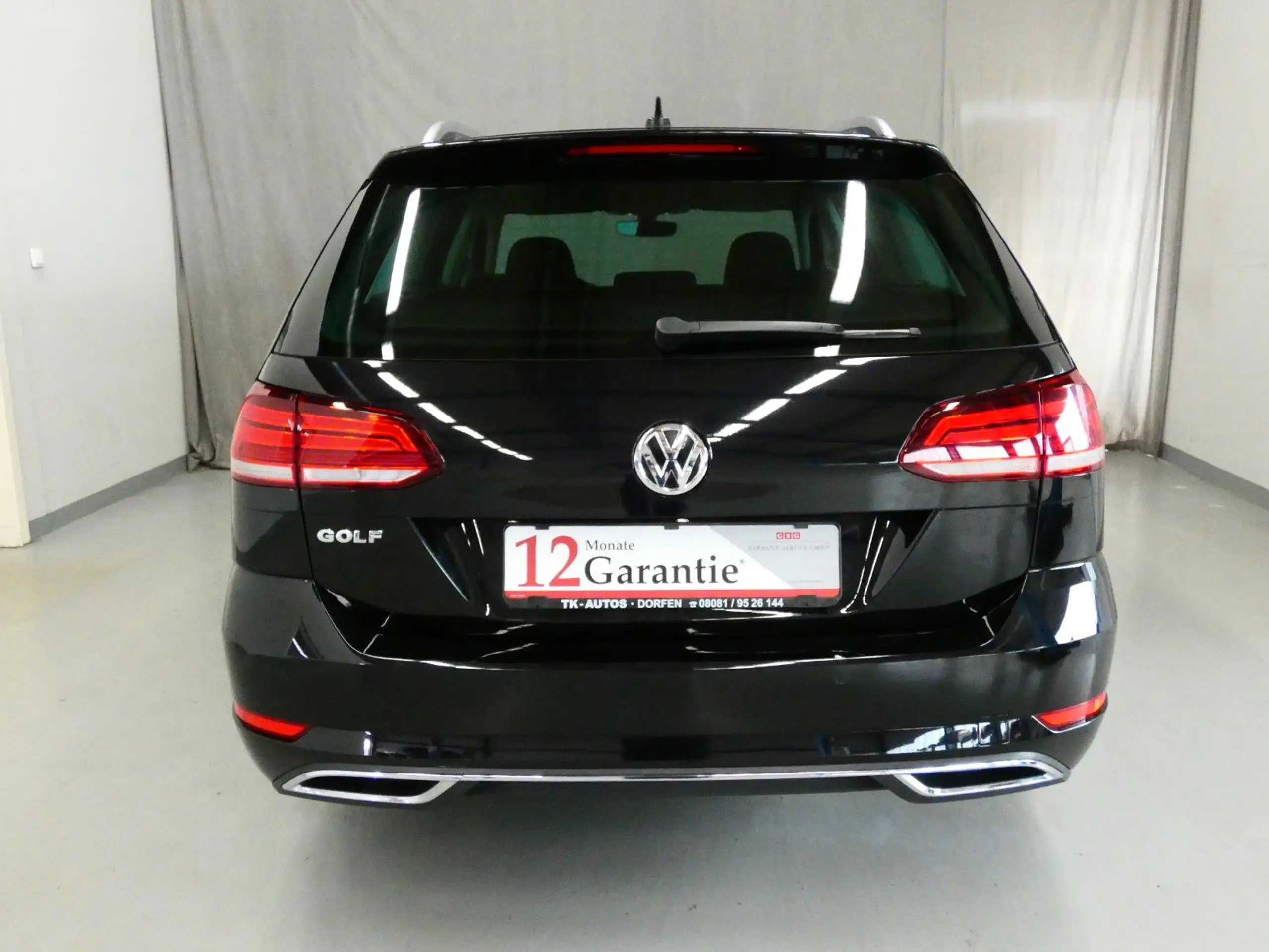 Volkswagen - Golf