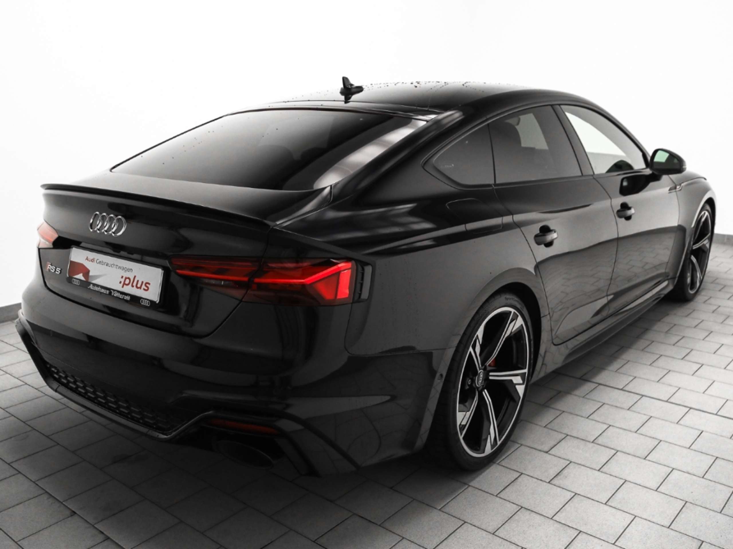 Audi - RS5