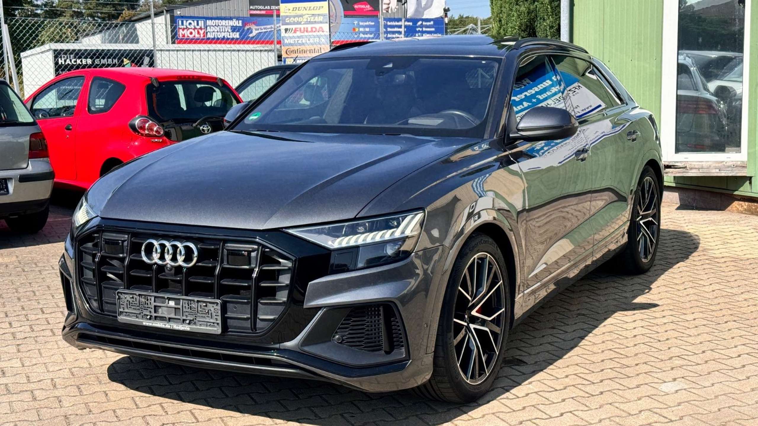 Audi - SQ8