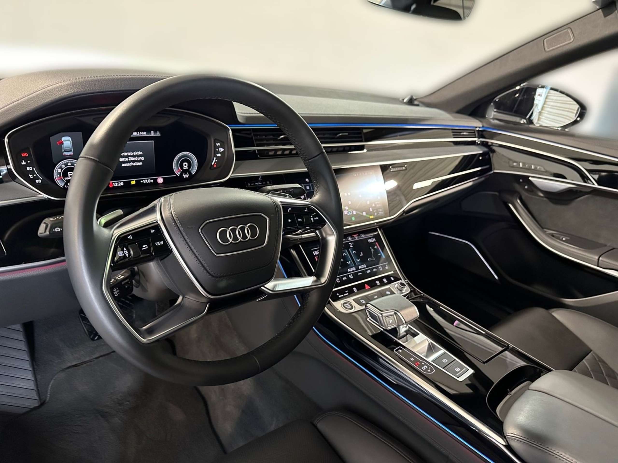 Audi - A8