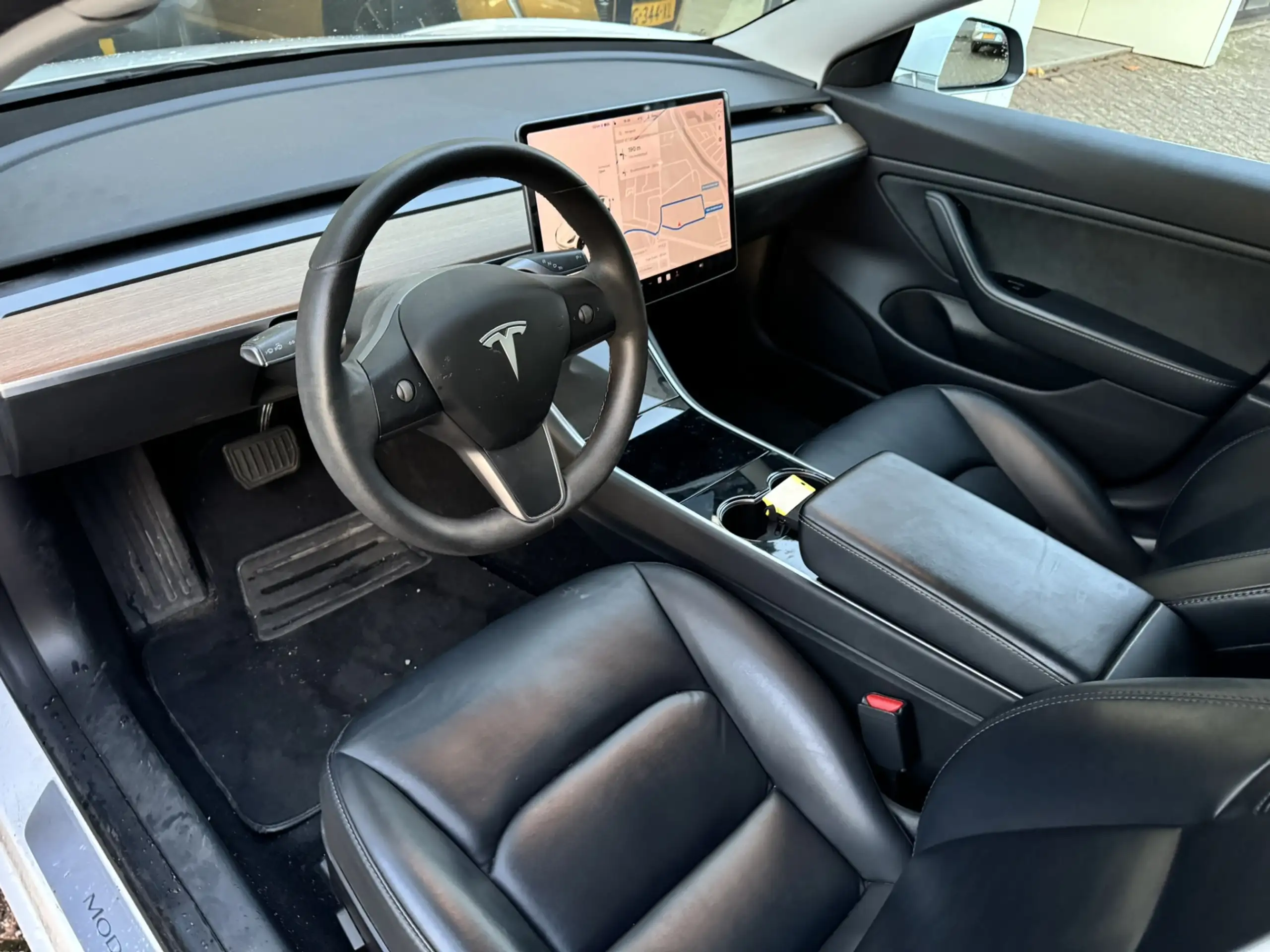 Tesla - Model 3