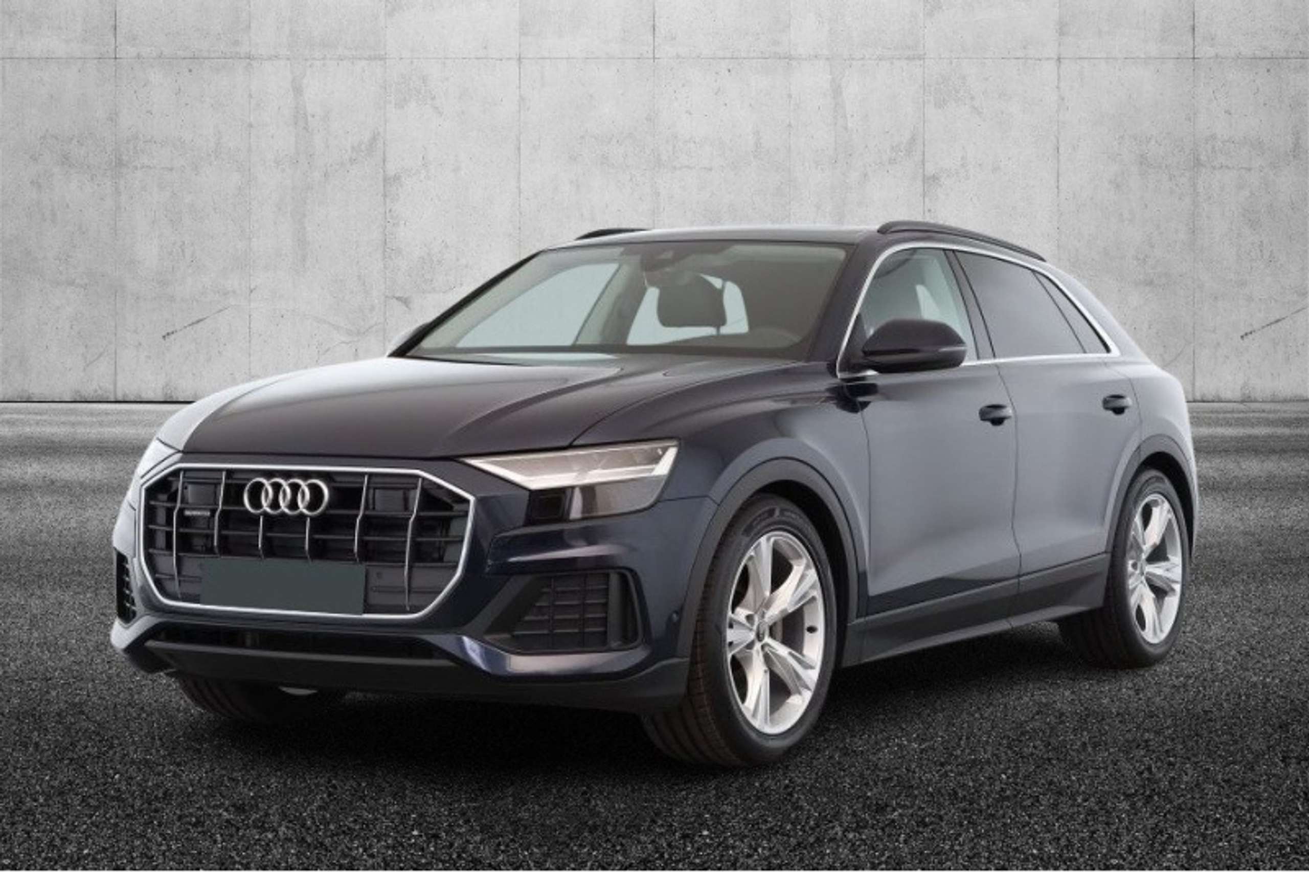 Audi - Q8