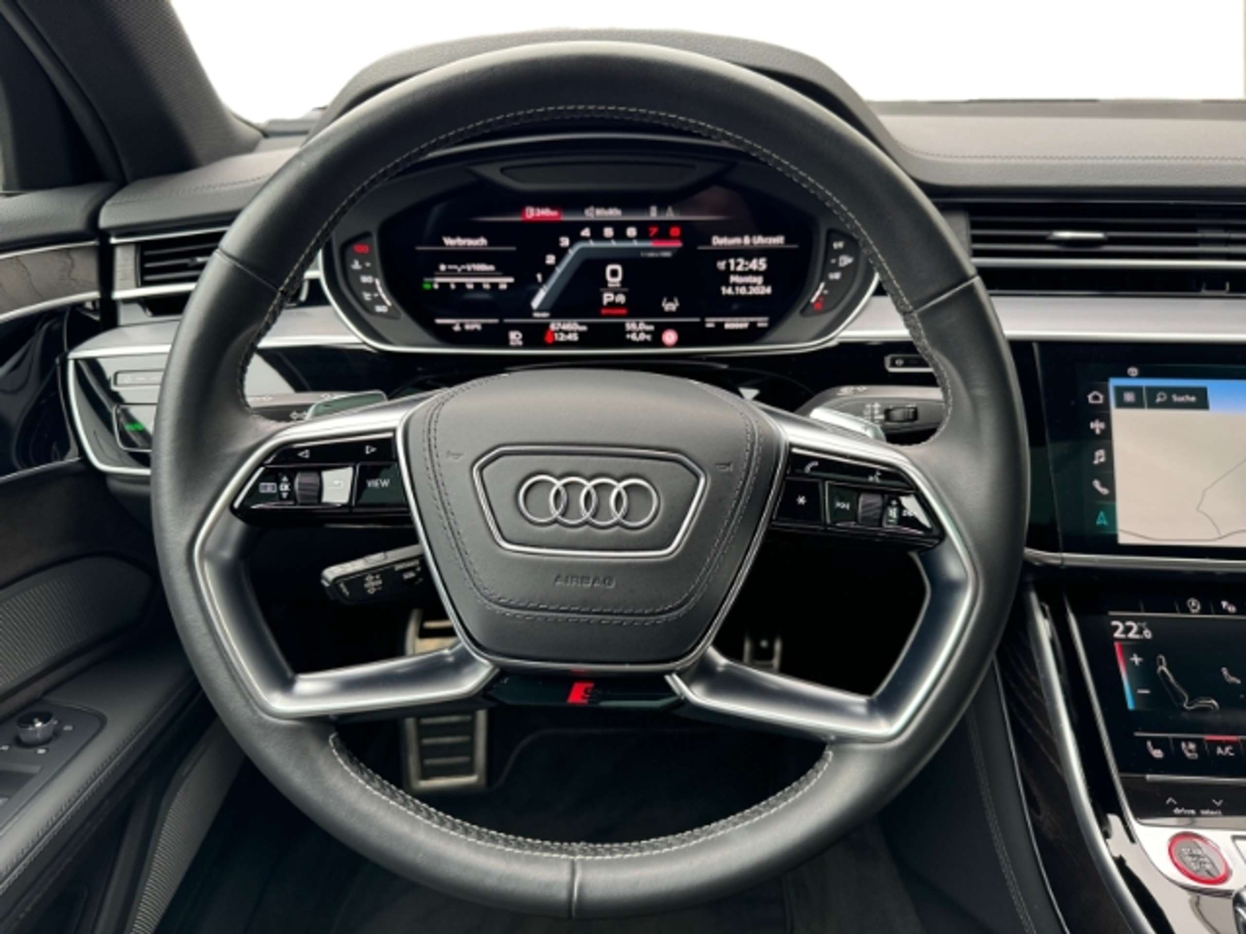 Audi - S8