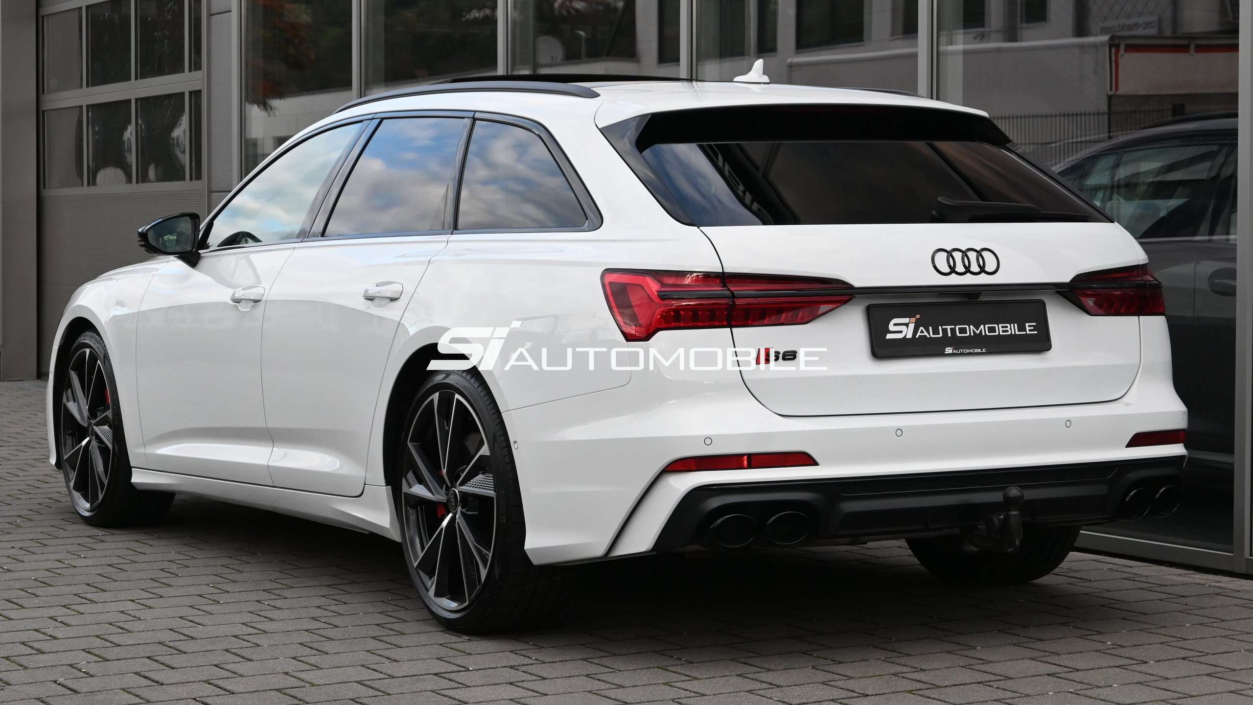 Audi - S6