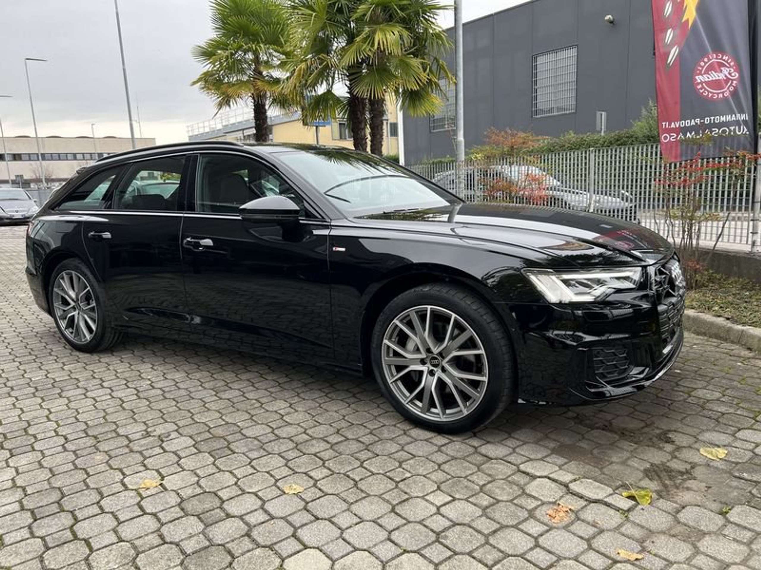 Audi - A6