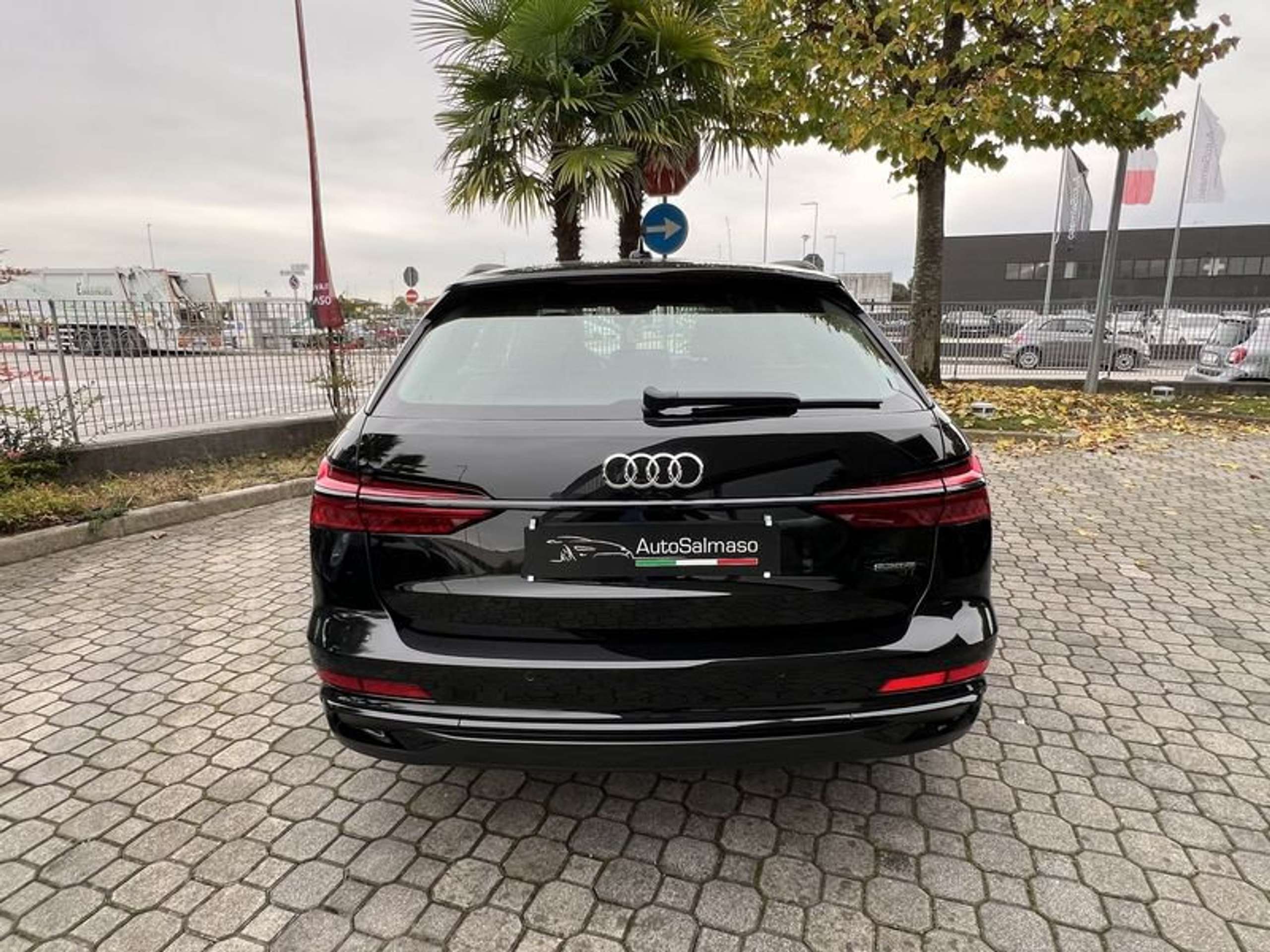 Audi - A6