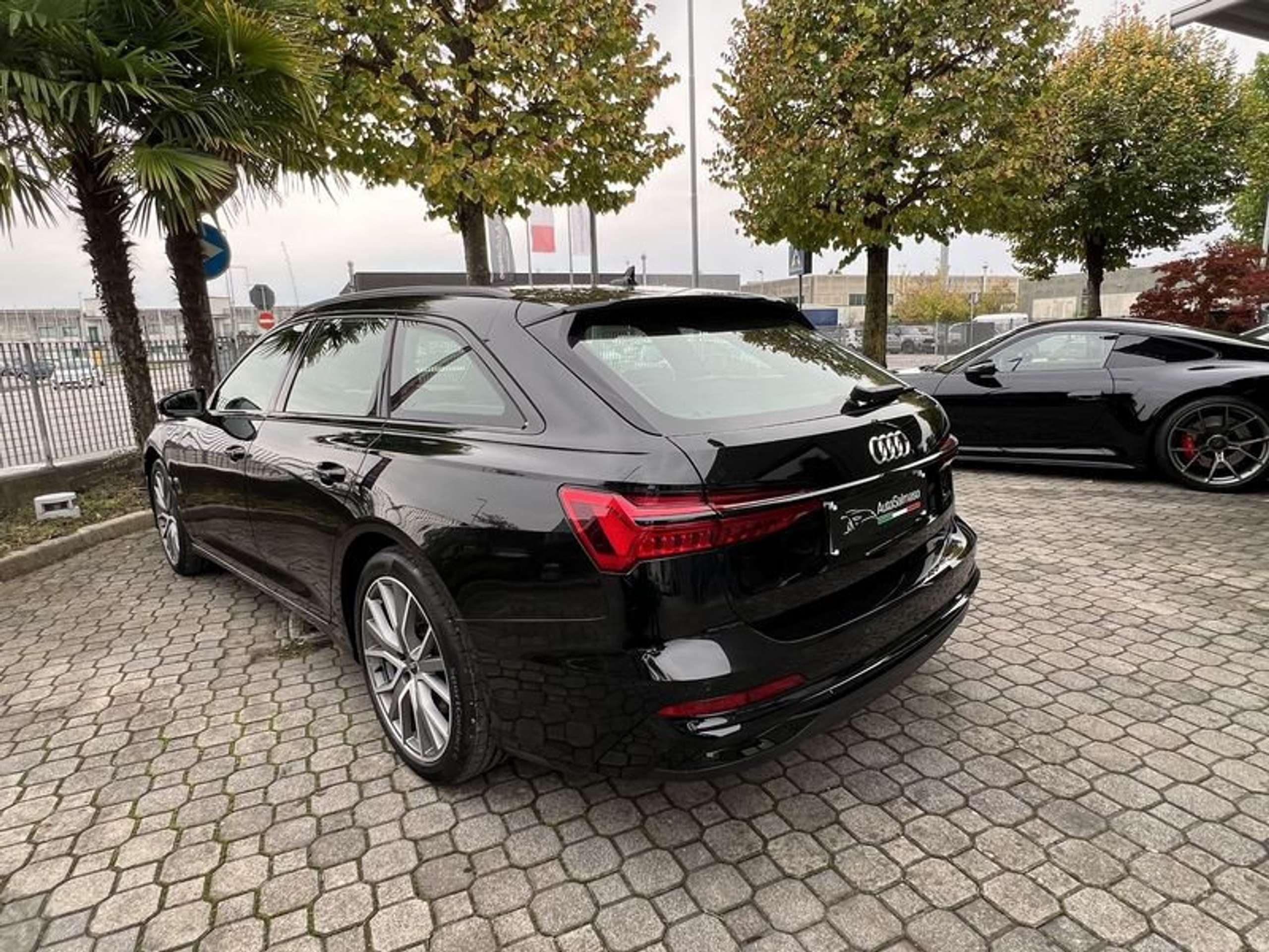 Audi - A6