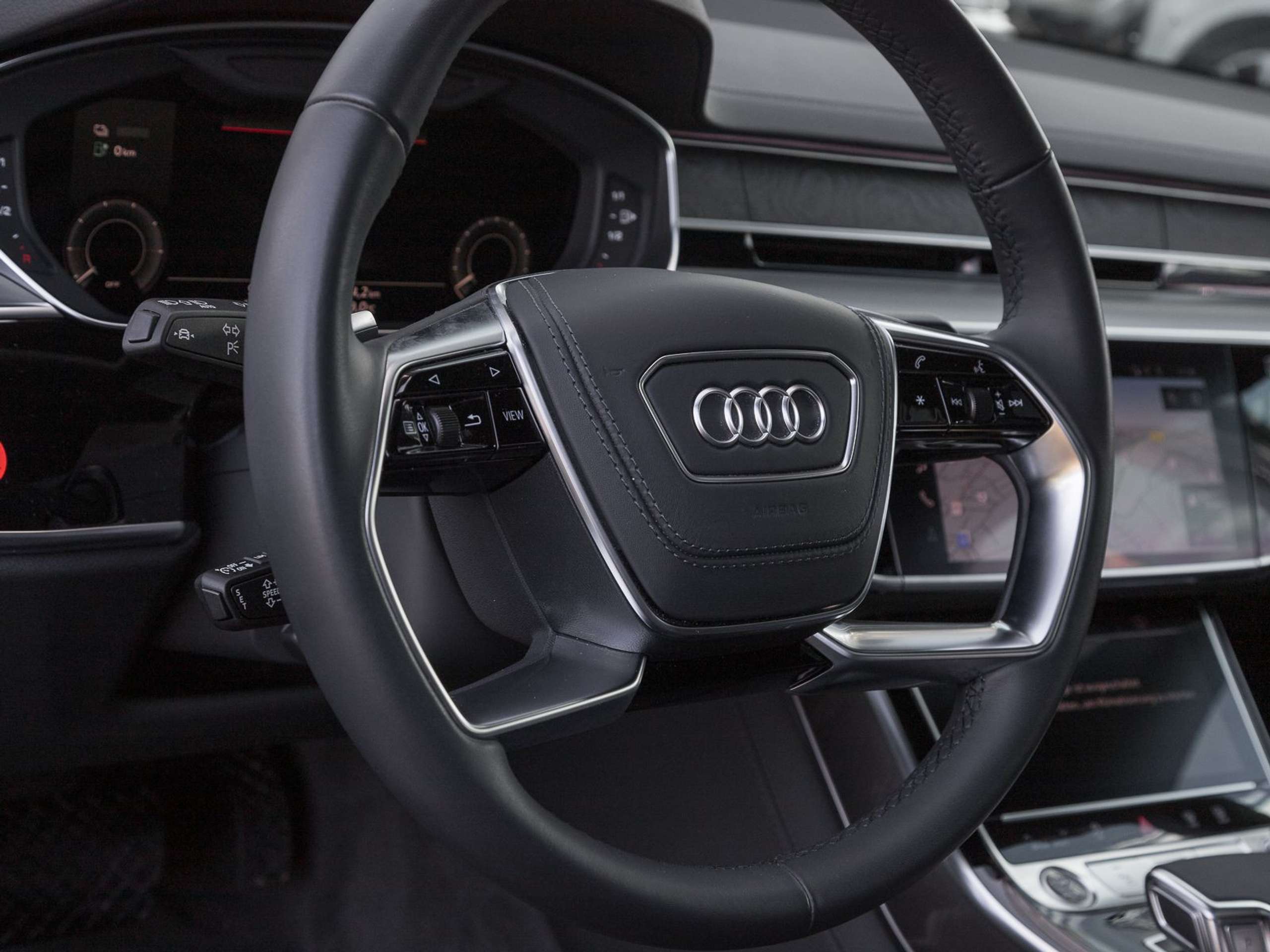 Audi - A8