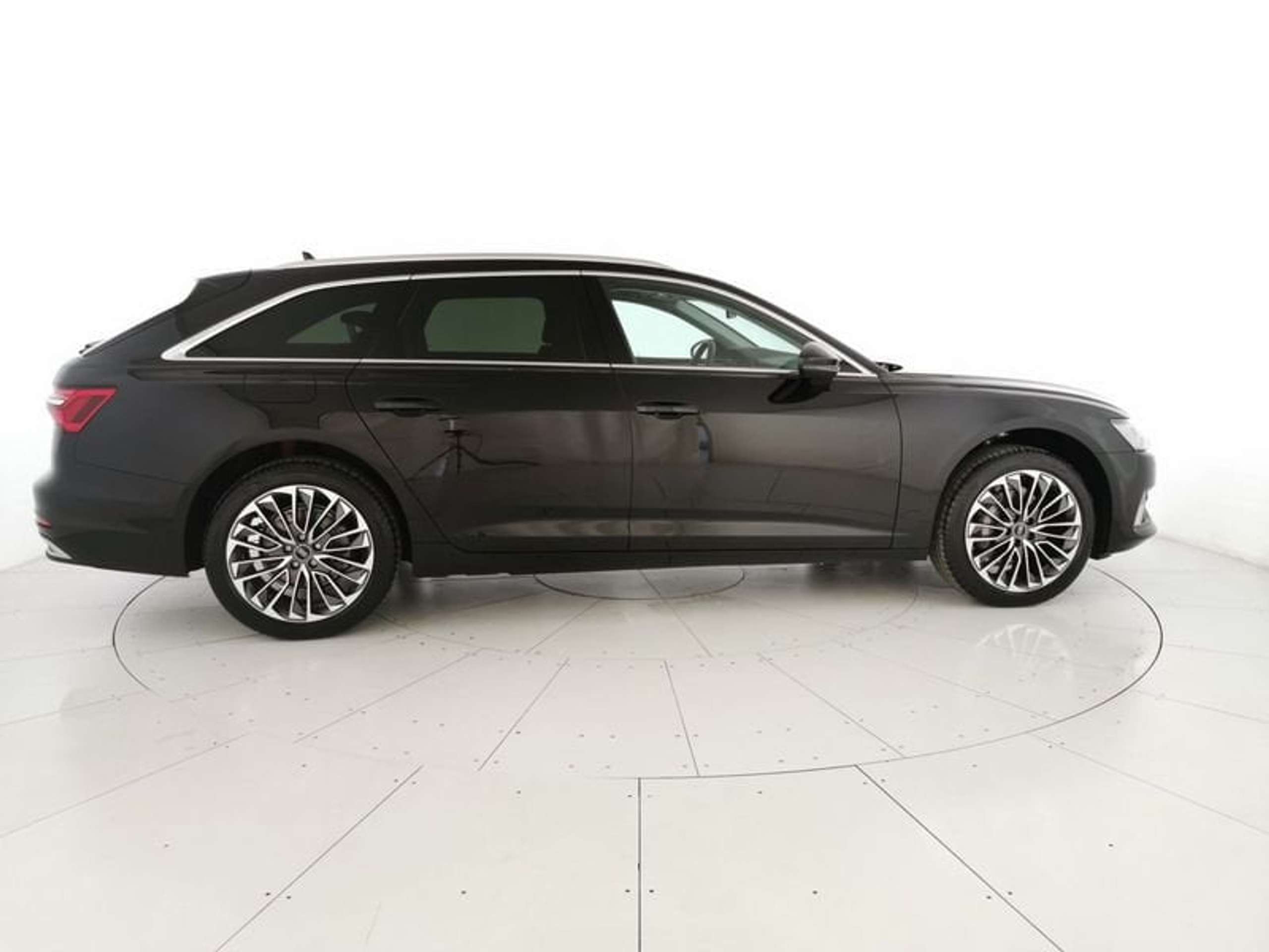 Audi - A6