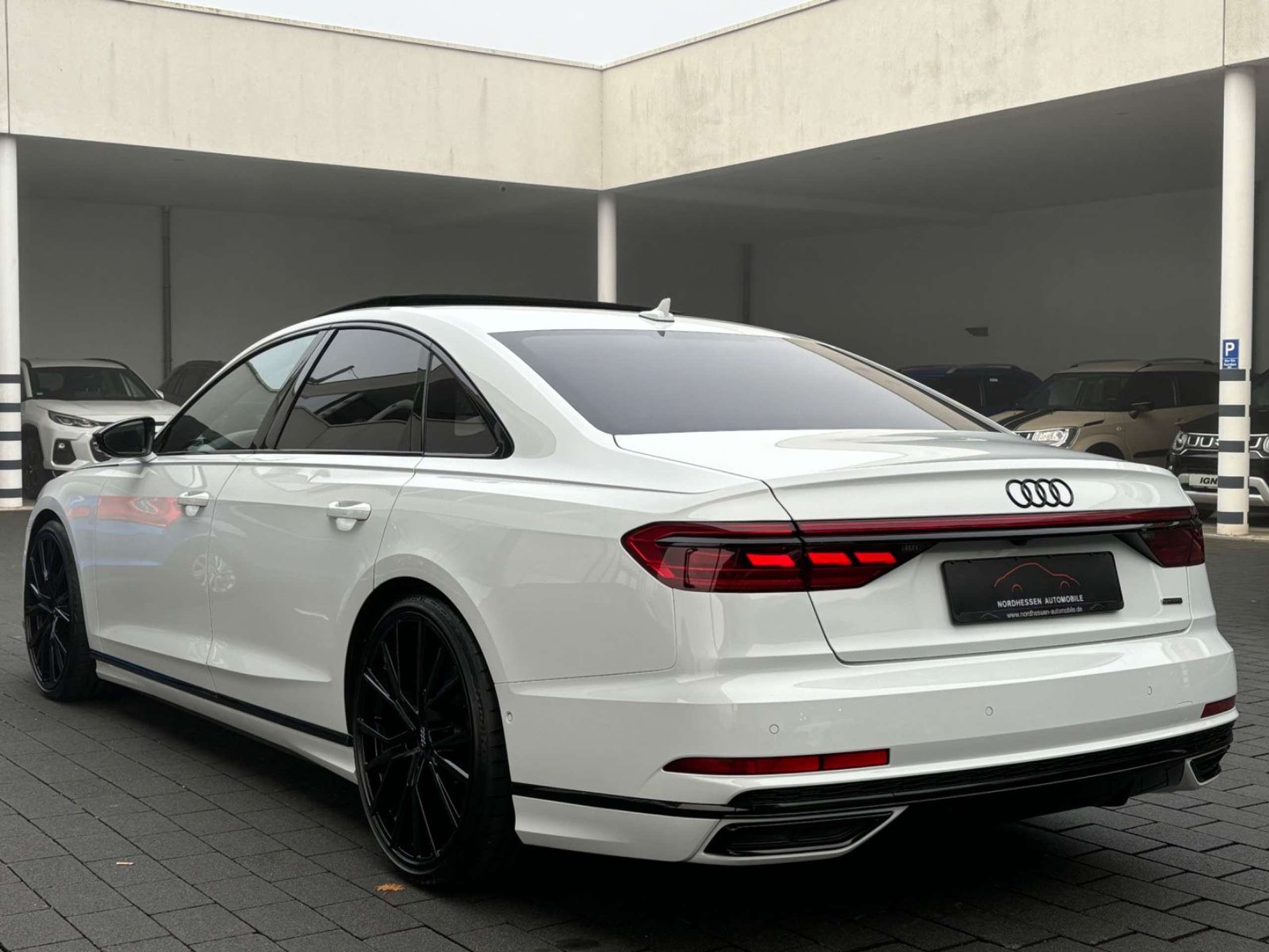 Audi - A8