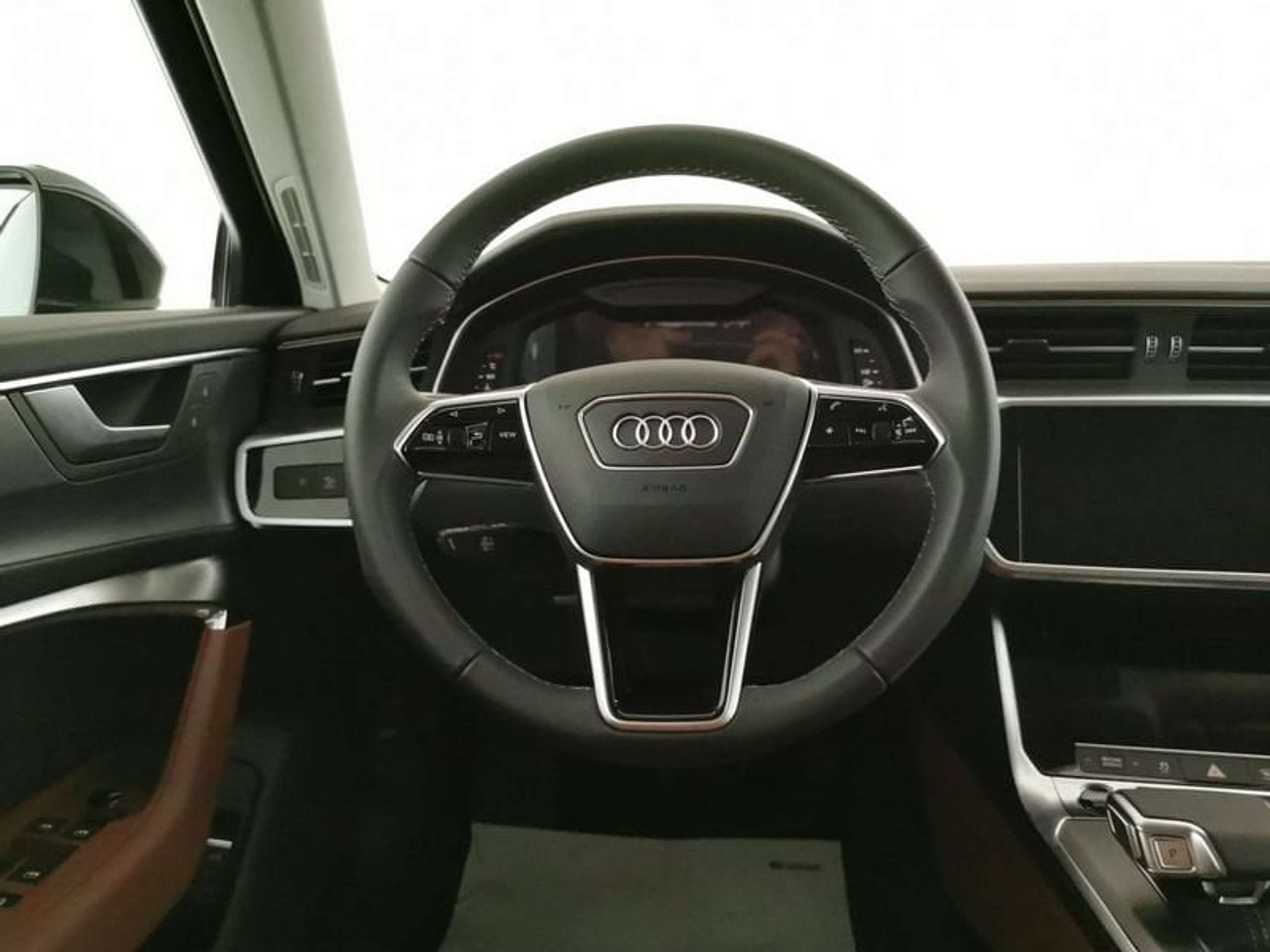 Audi - A6