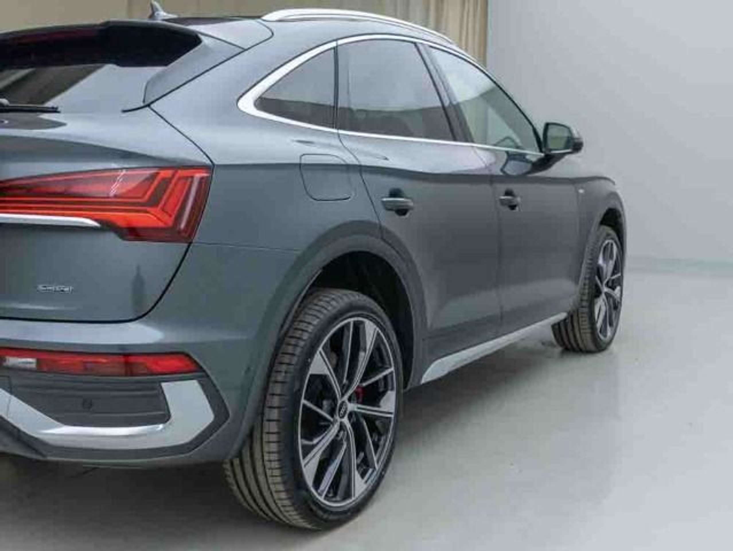 Audi - Q5