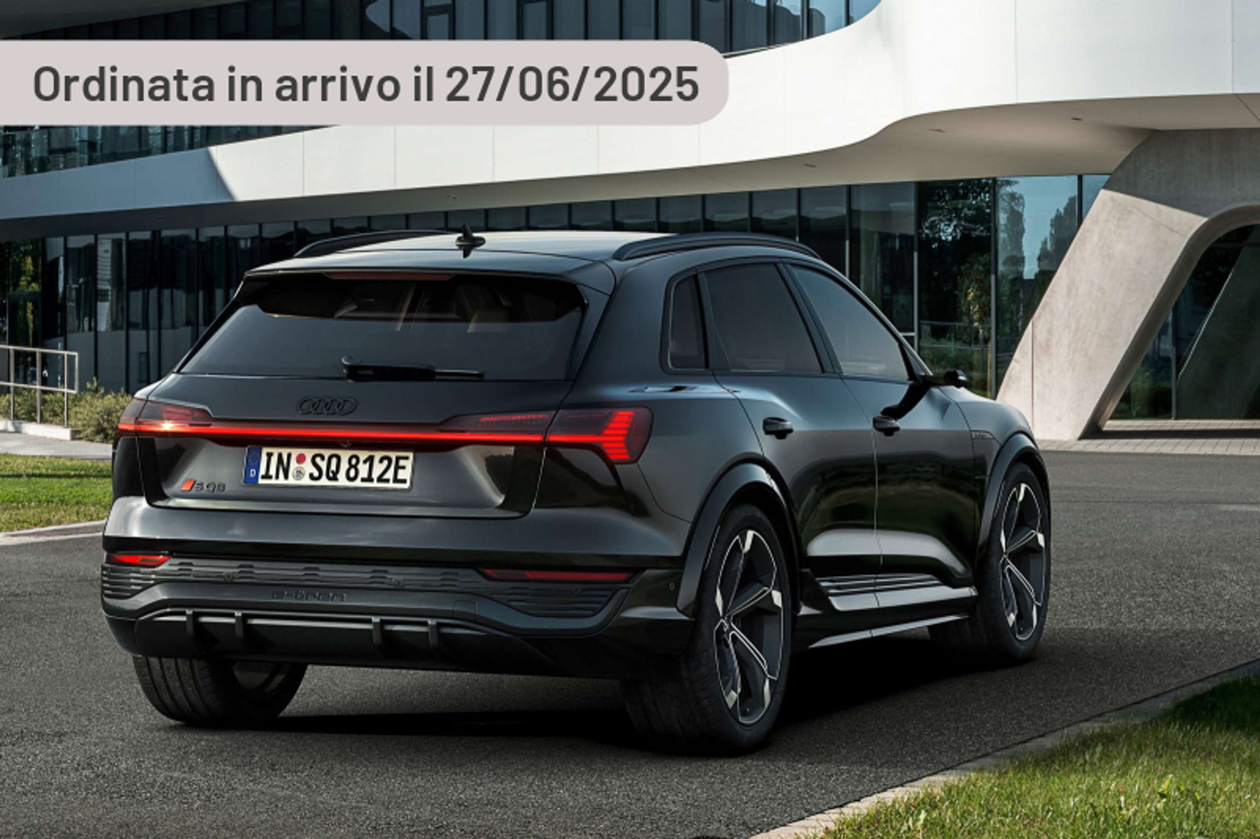 Audi - Q8