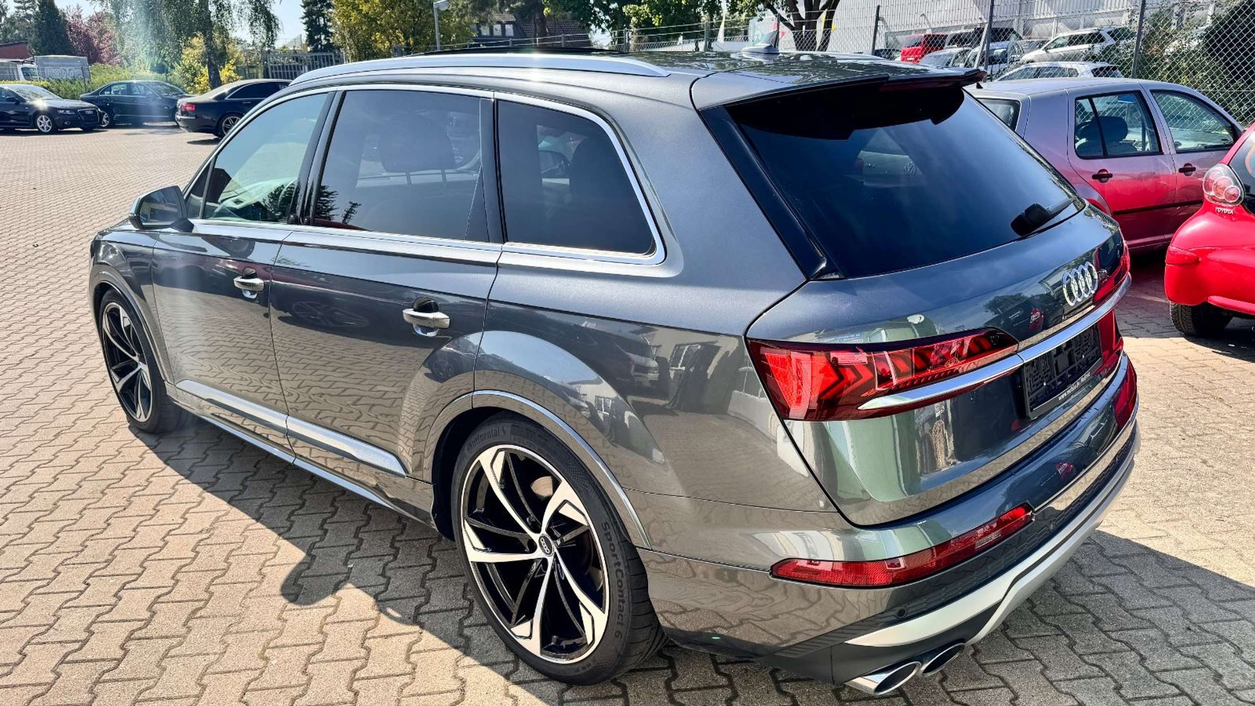 Audi - SQ7