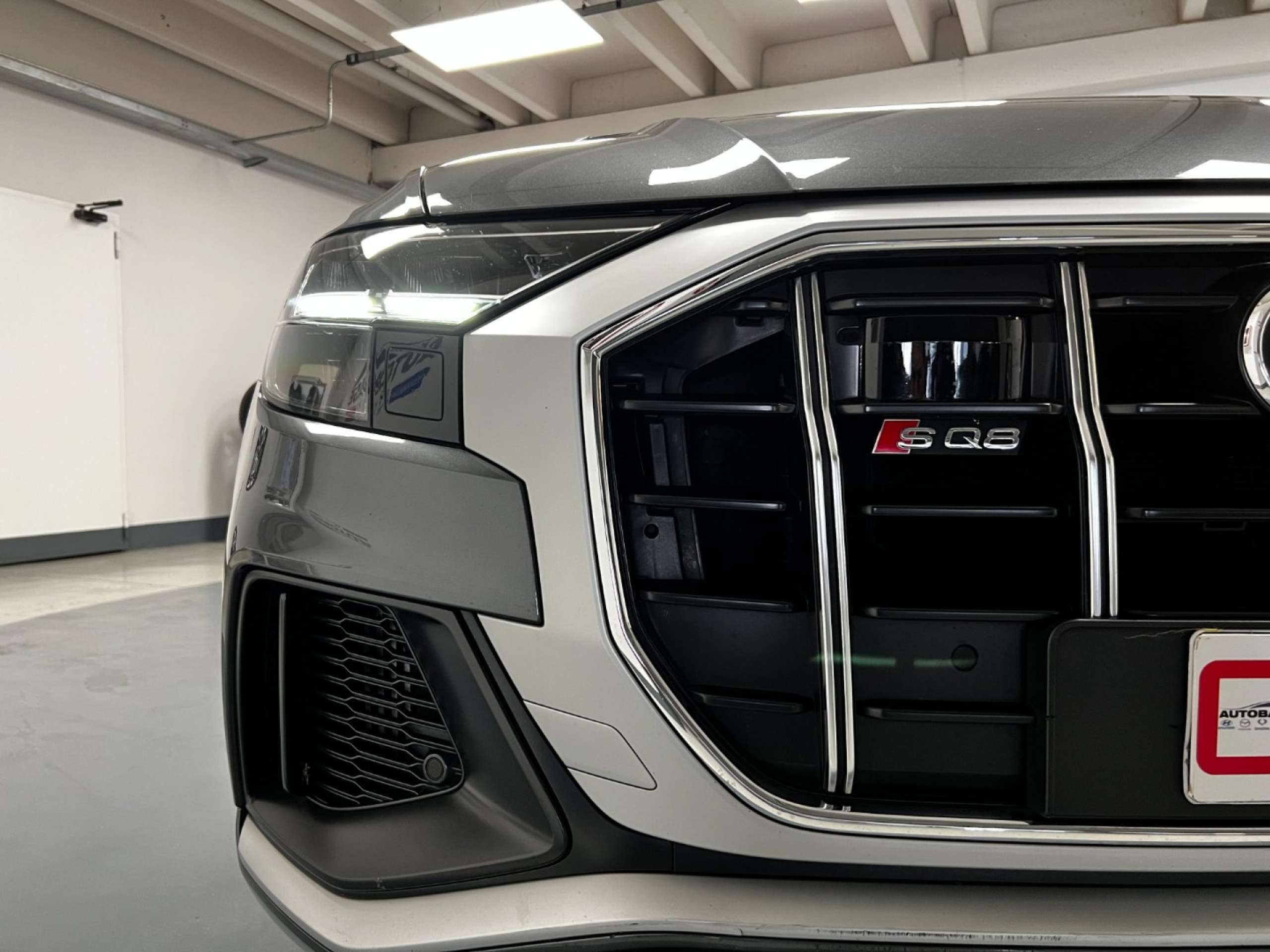 Audi - SQ8