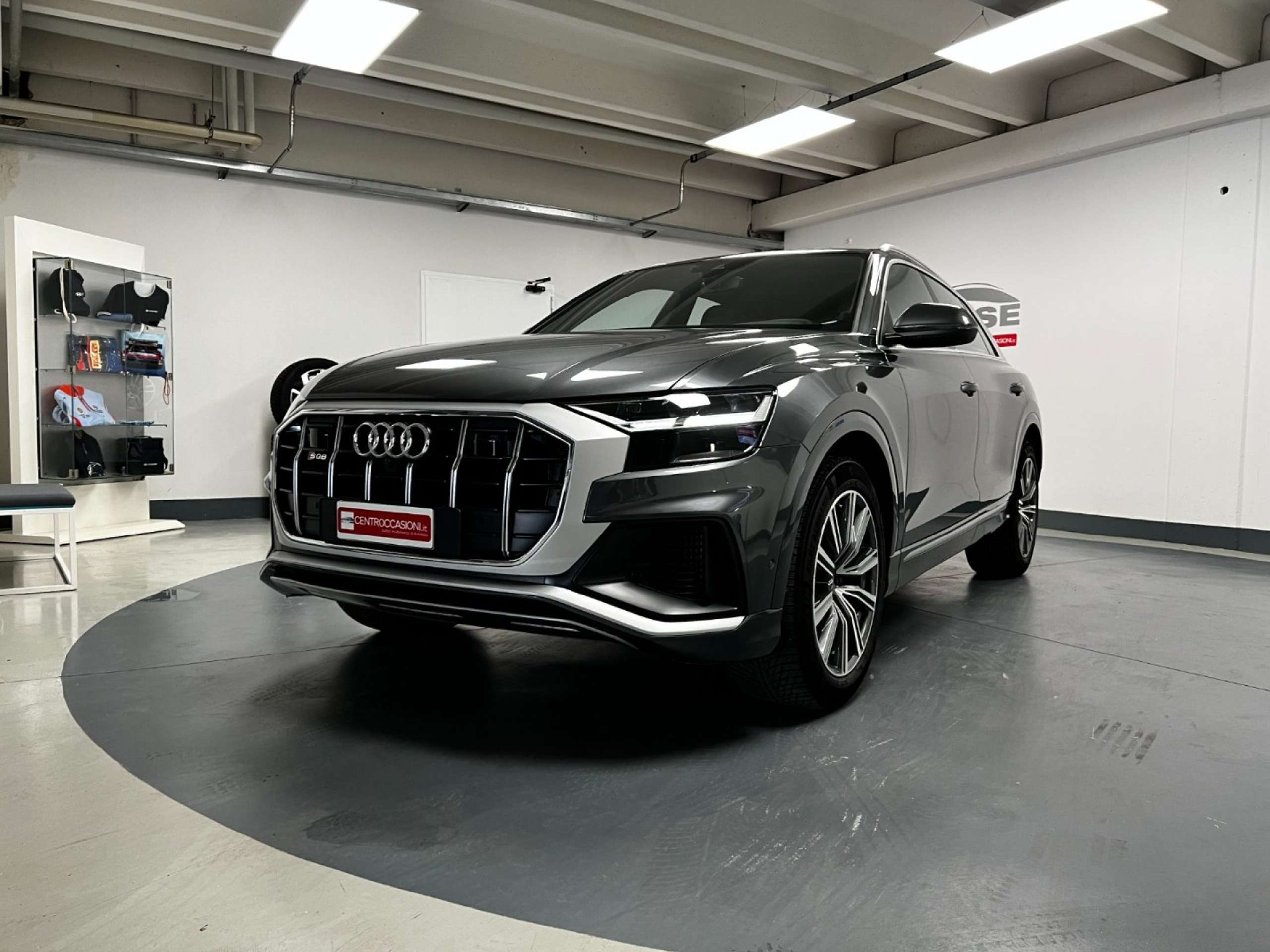 Audi - SQ8