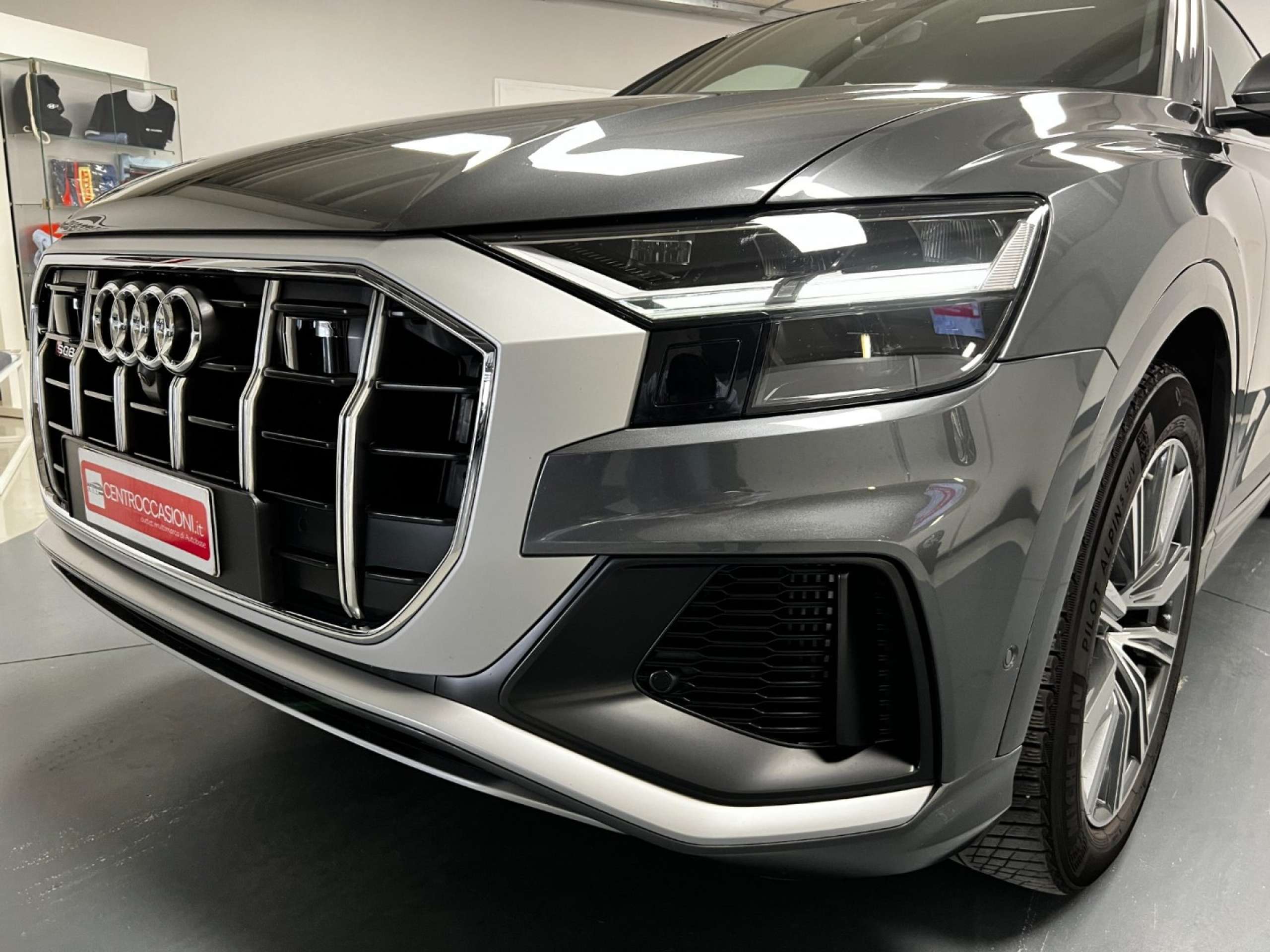 Audi - SQ8