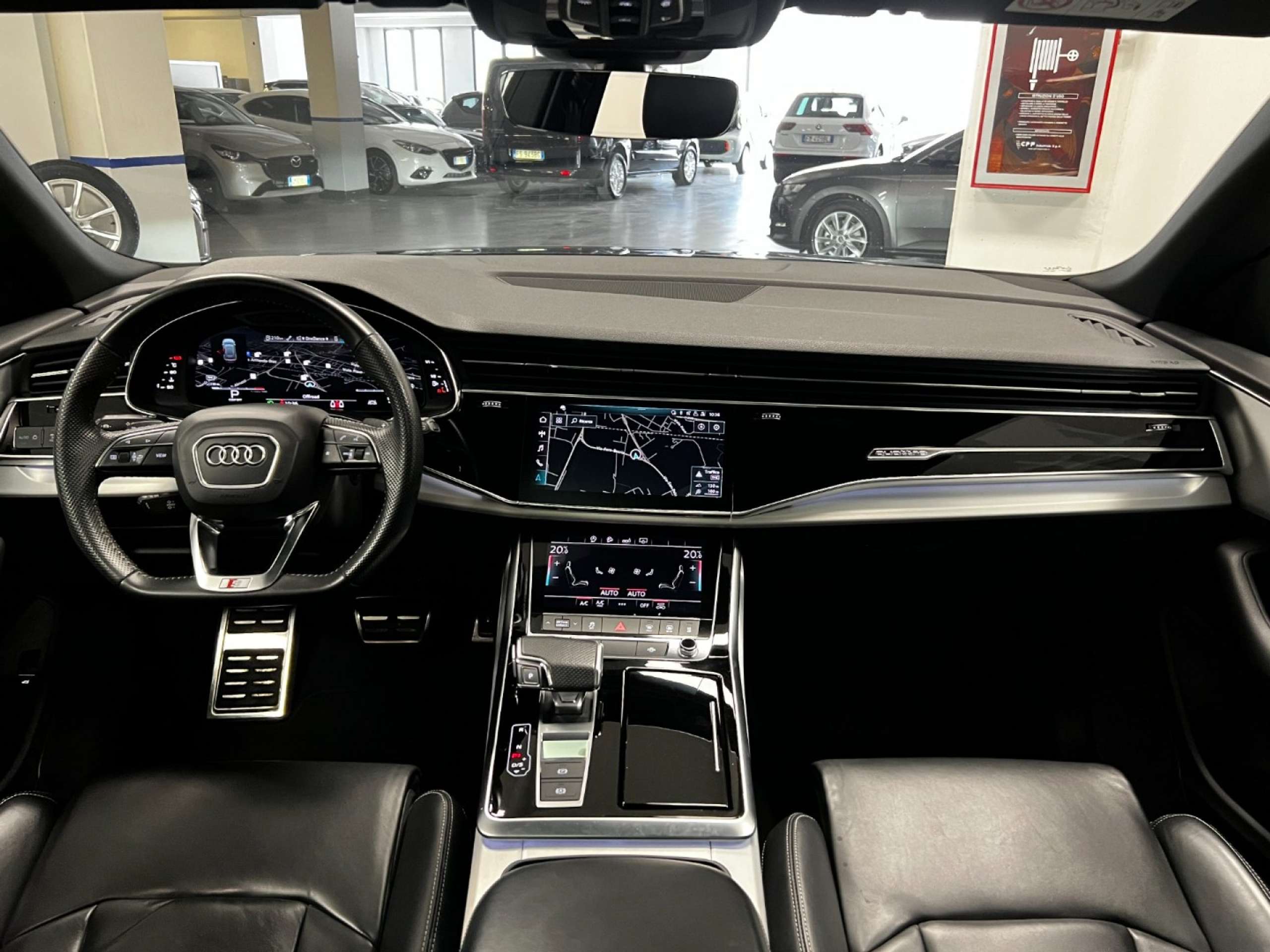 Audi - SQ8