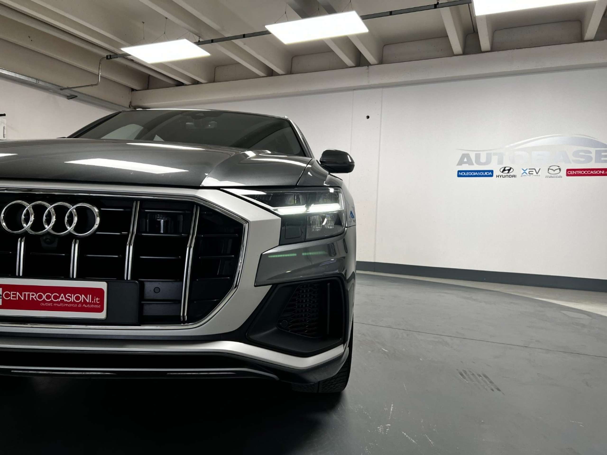 Audi - SQ8