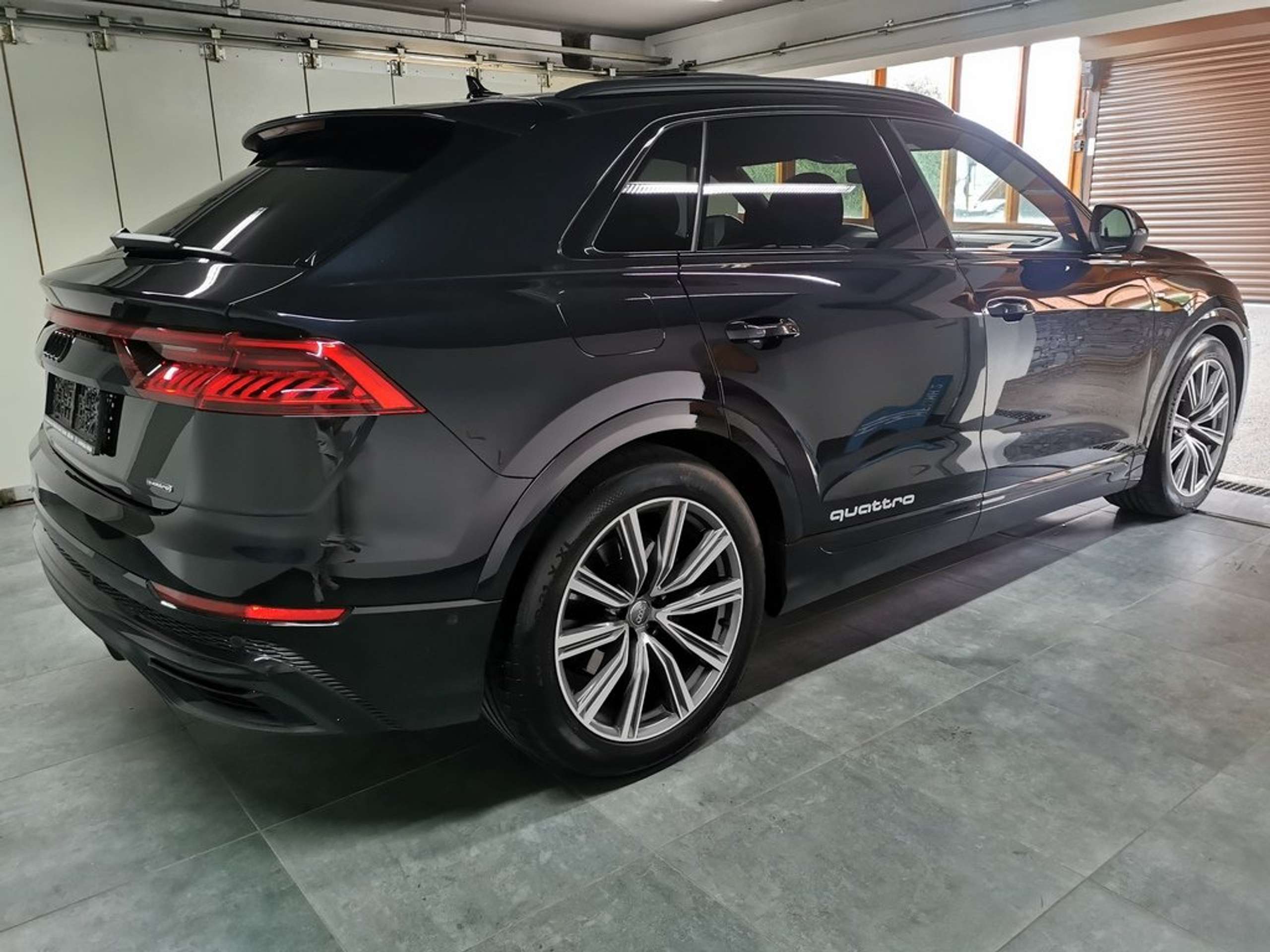 Audi - Q8