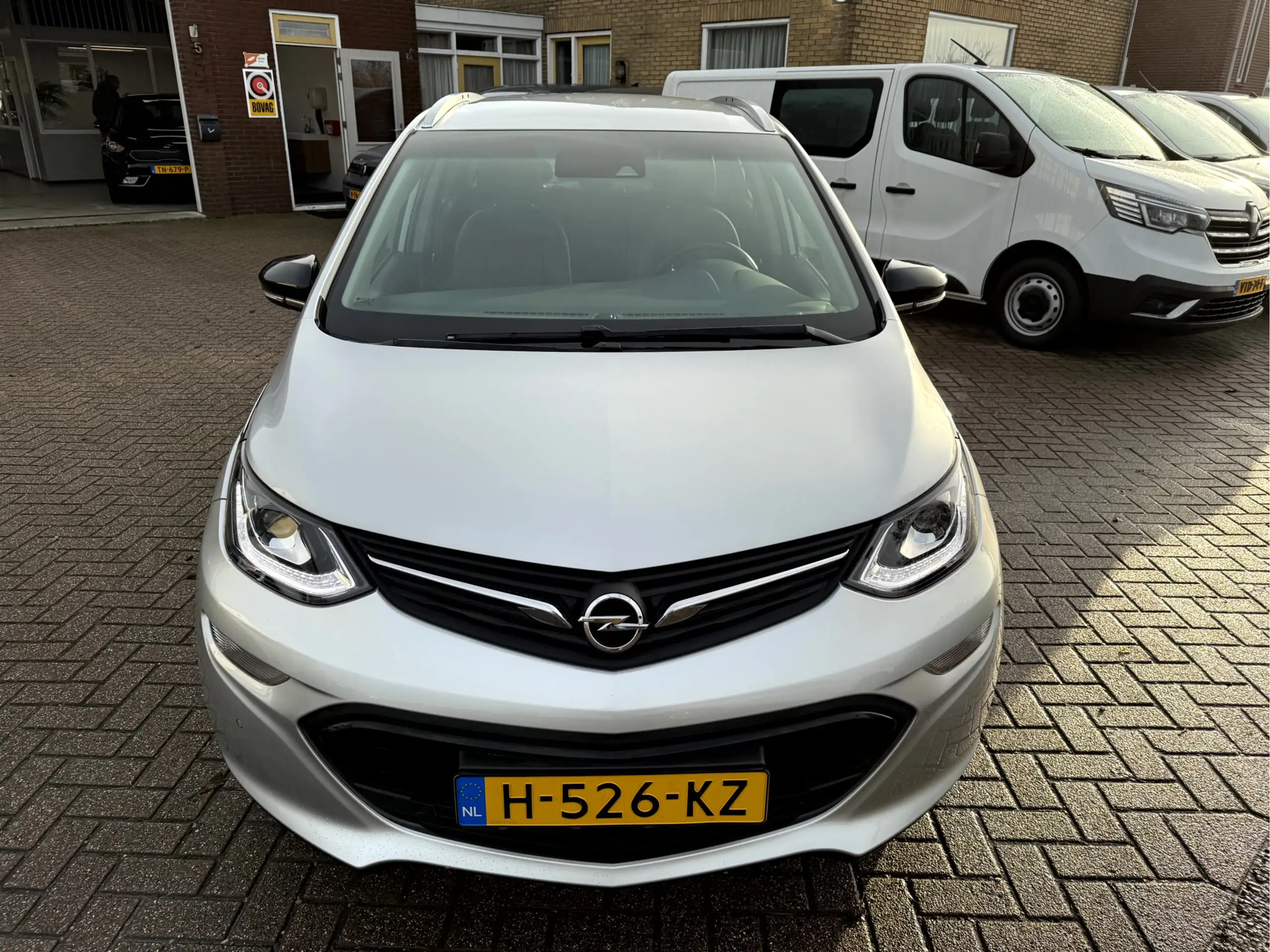 Opel - Ampera-E