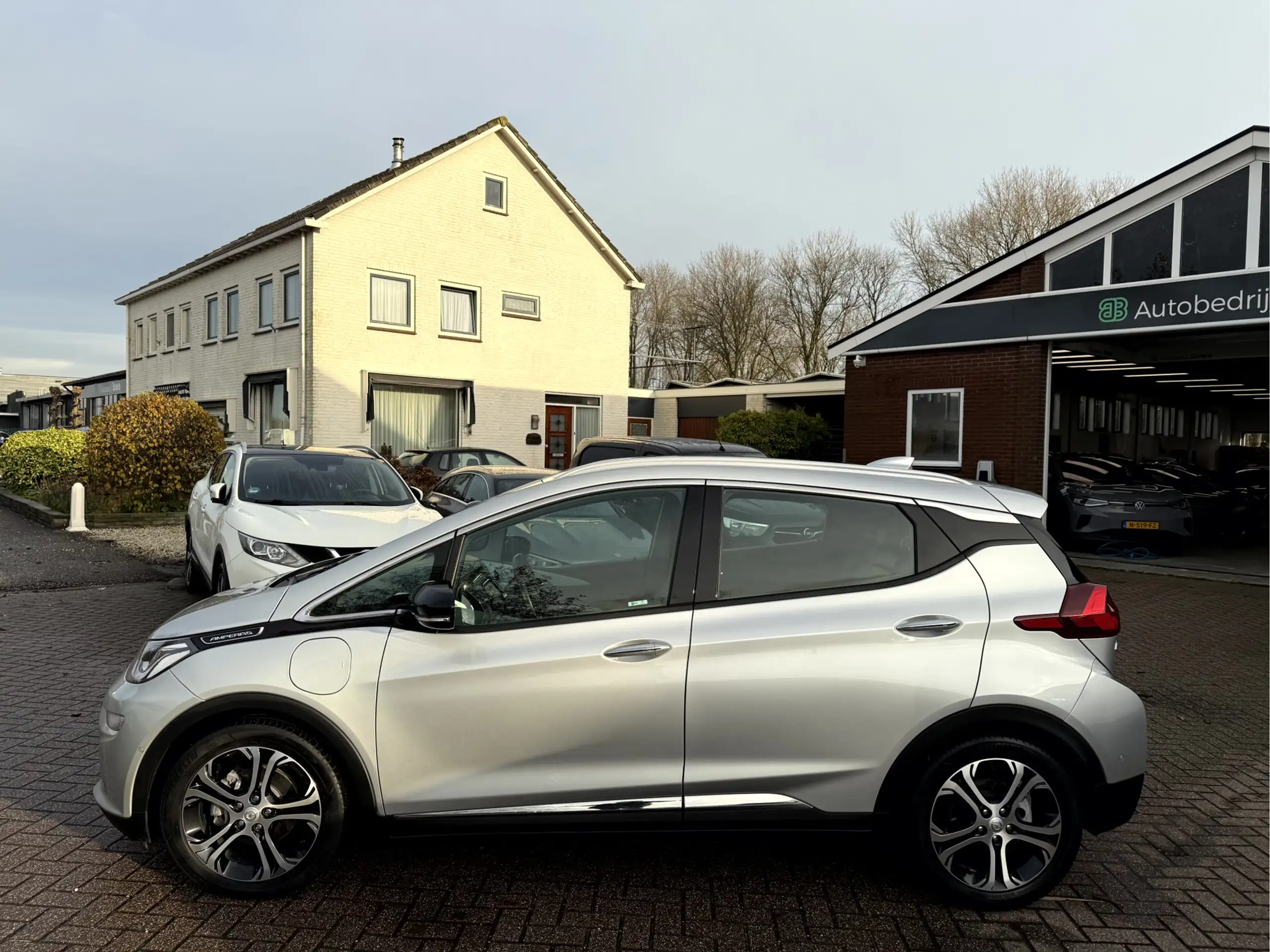 Opel - Ampera-E