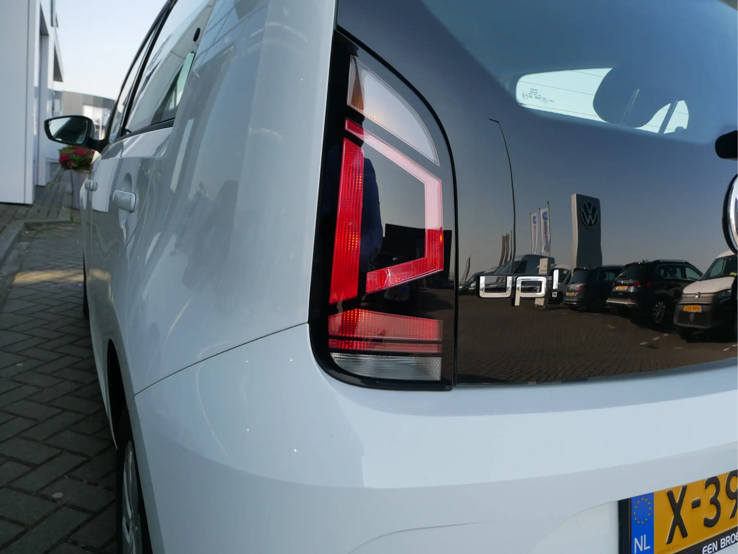 Volkswagen - up!