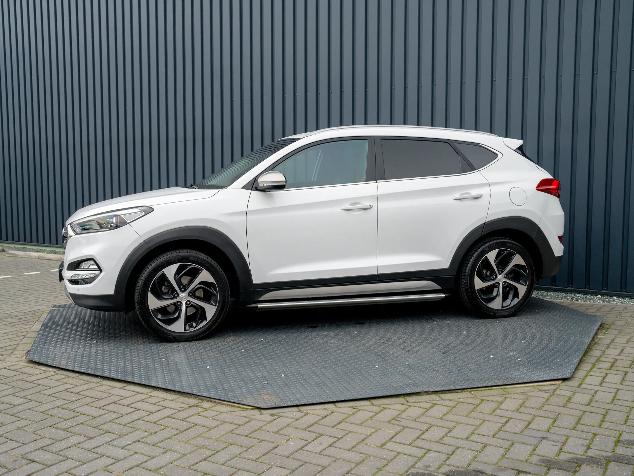 Hyundai - TUCSON