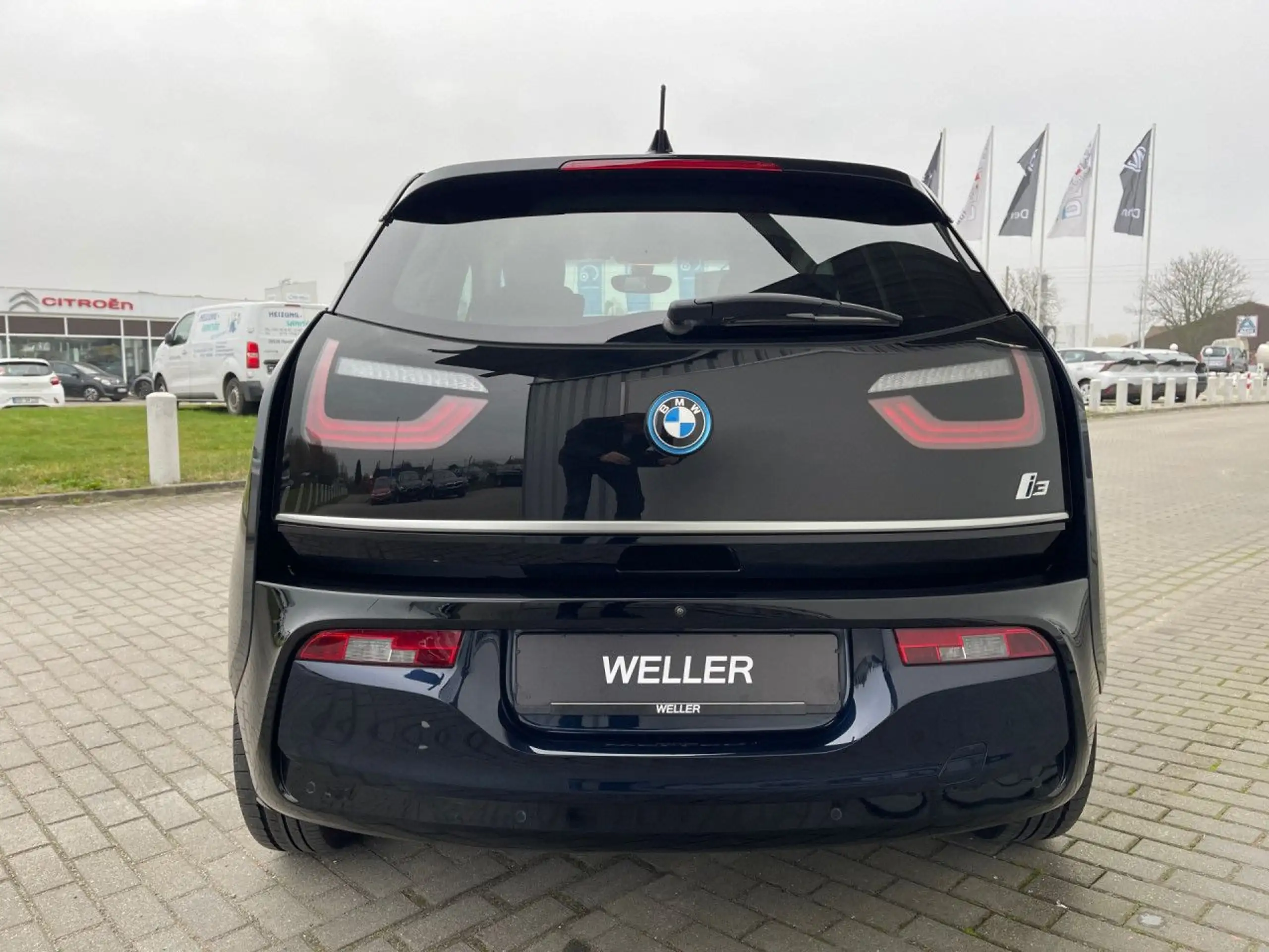 BMW - i3