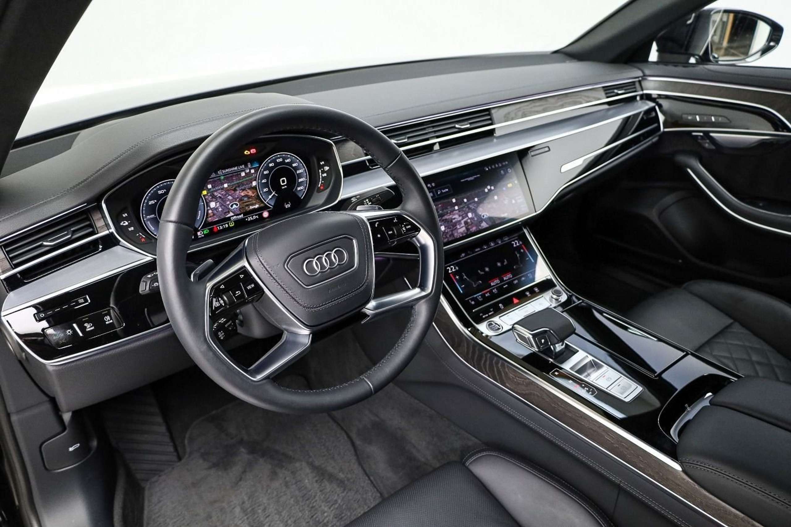 Audi - A8