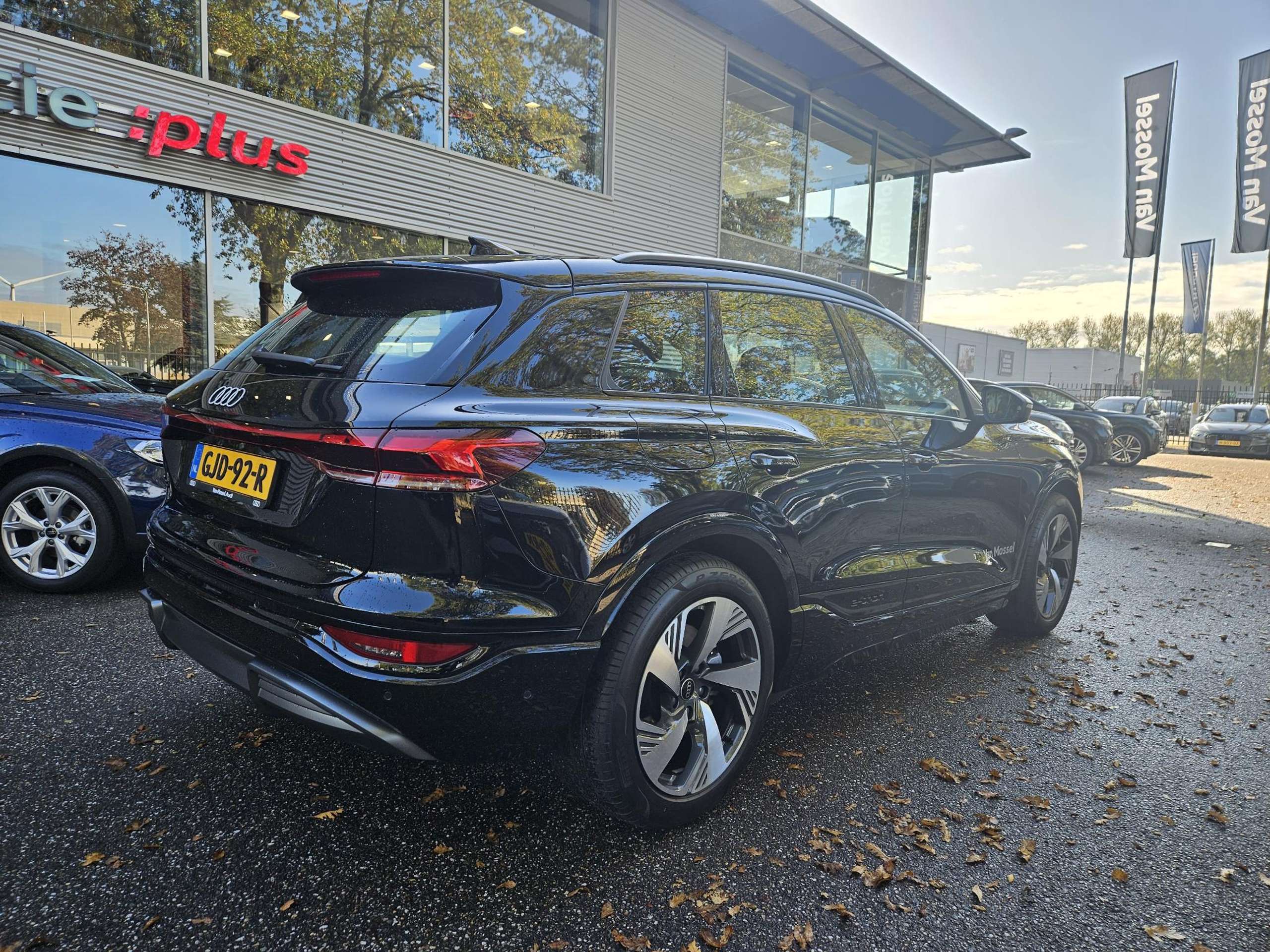 Audi - Q6