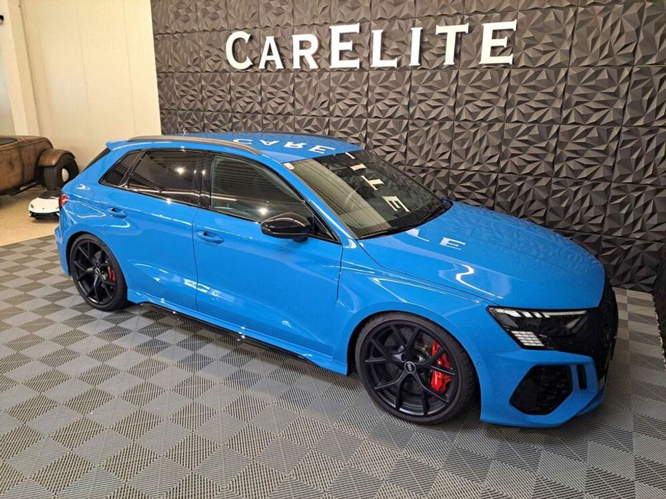 Audi - RS3