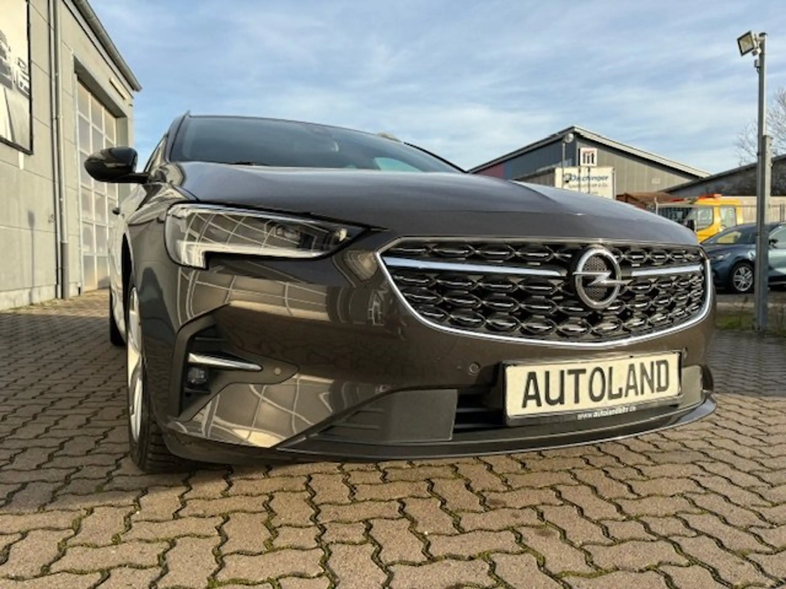 Opel - Insignia