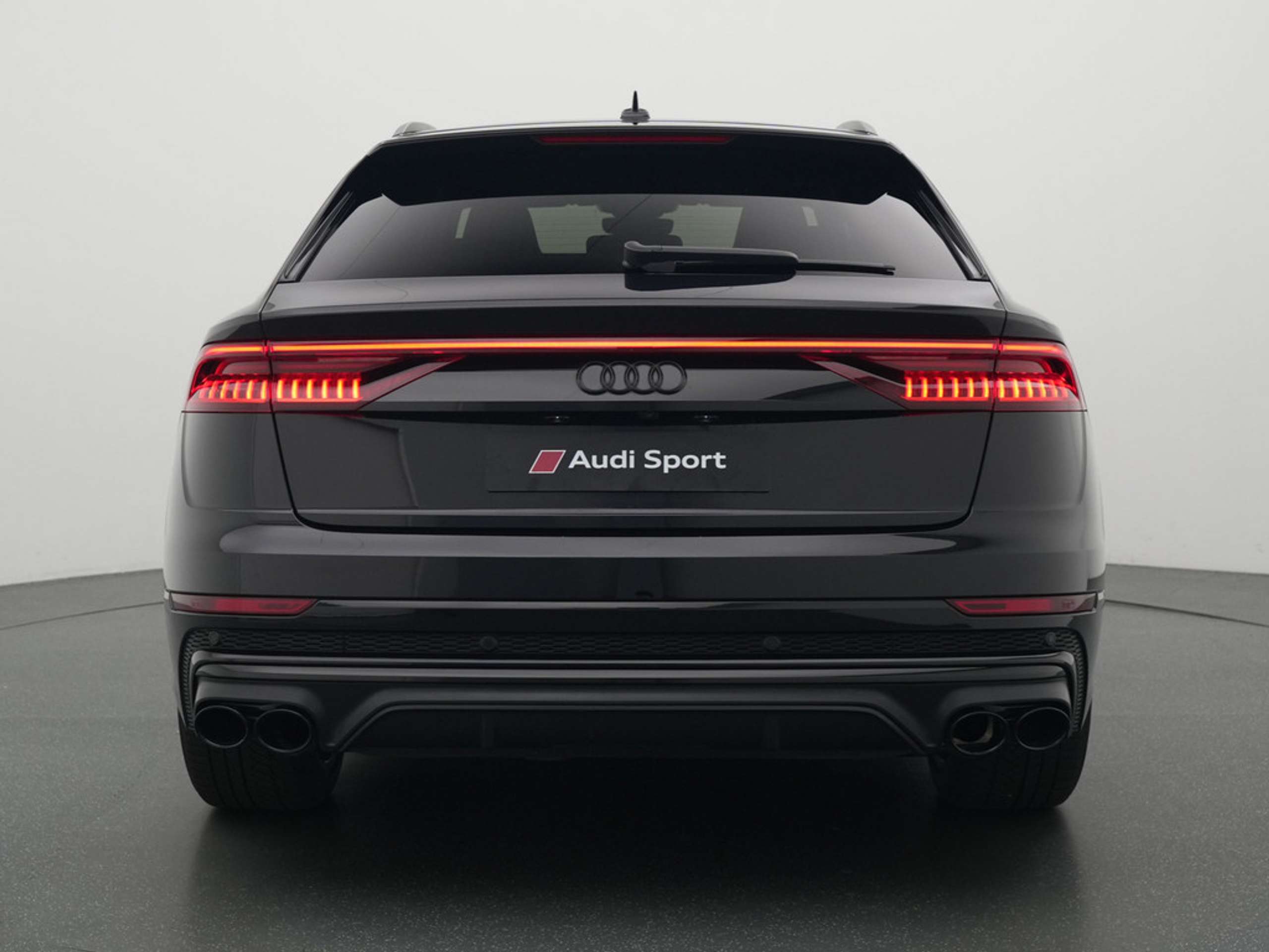 Audi - SQ8